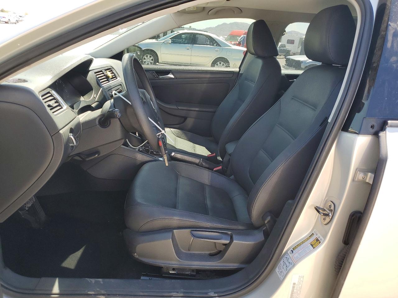 2011 Volkswagen Jetta Se Tan vin: 3VWDZ7AJ6BM357414