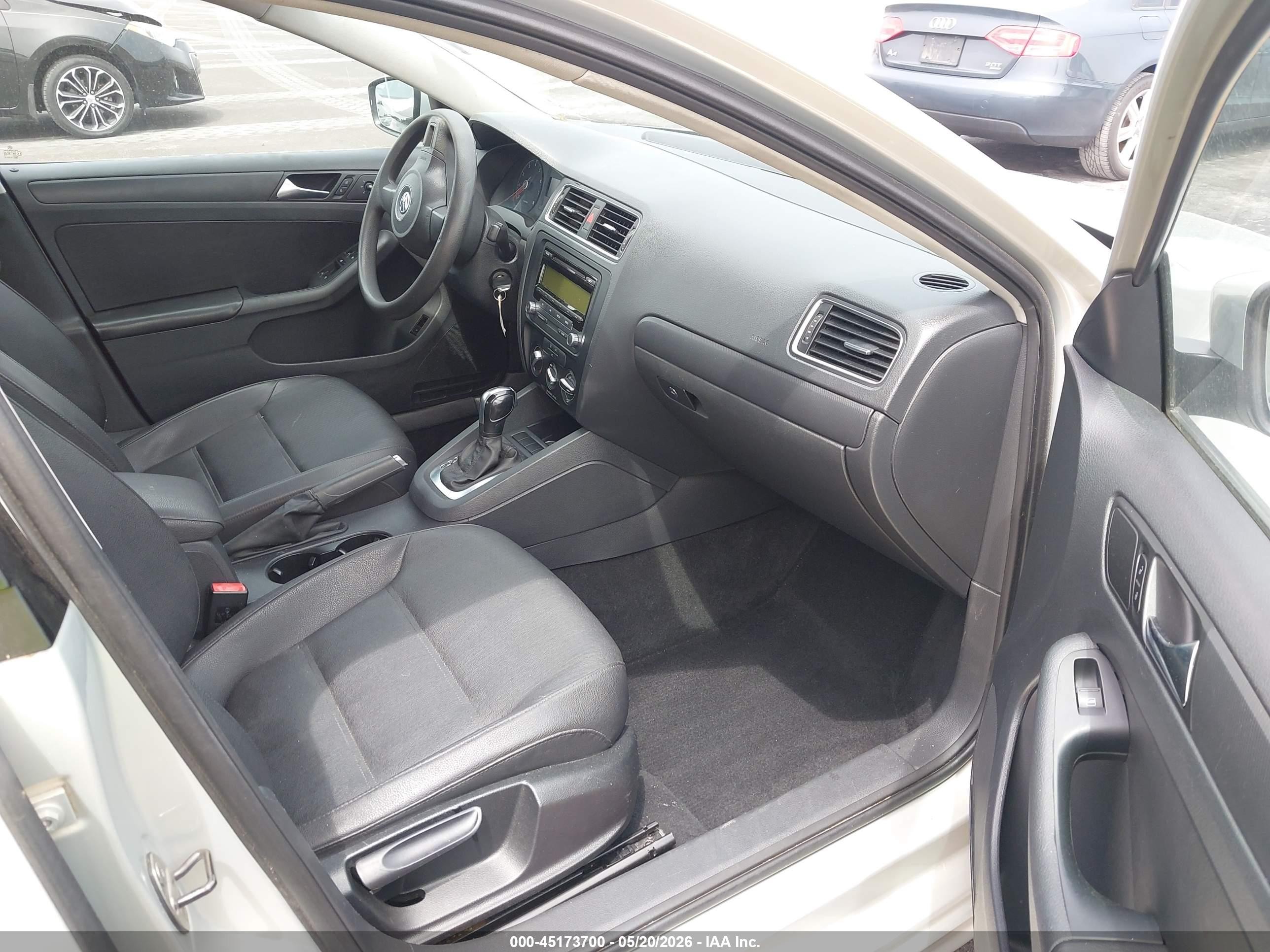 2011 Volkswagen Jetta 2.5l Se Желто-коричневый vin: 3VWDZ7AJ7BM340945
