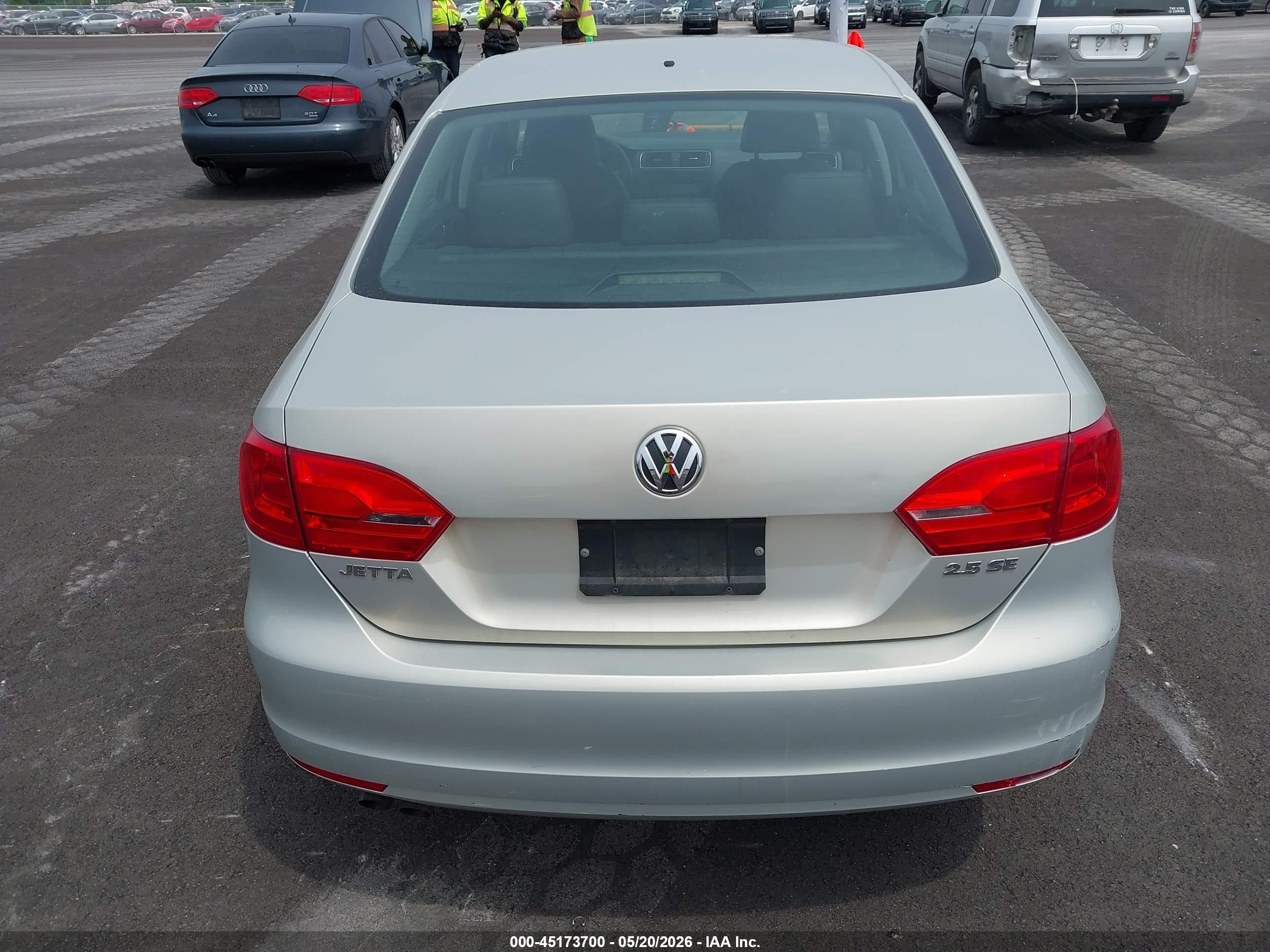 2011 Volkswagen Jetta 2.5l Se Желто-коричневый vin: 3VWDZ7AJ7BM340945