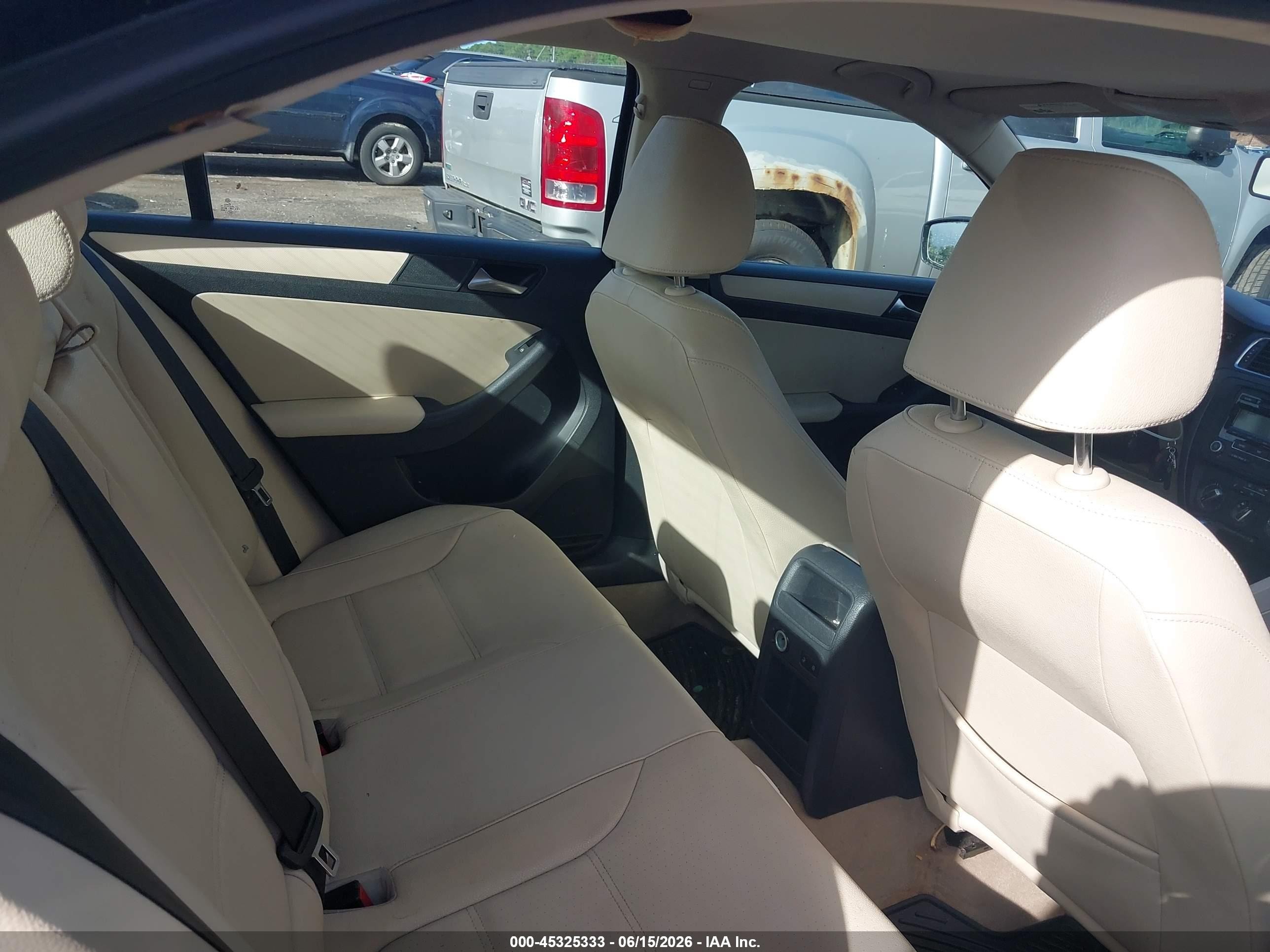 2011 Volkswagen Jetta 2.5l Se Black vin: 3VWDZ7AJ7BM350357