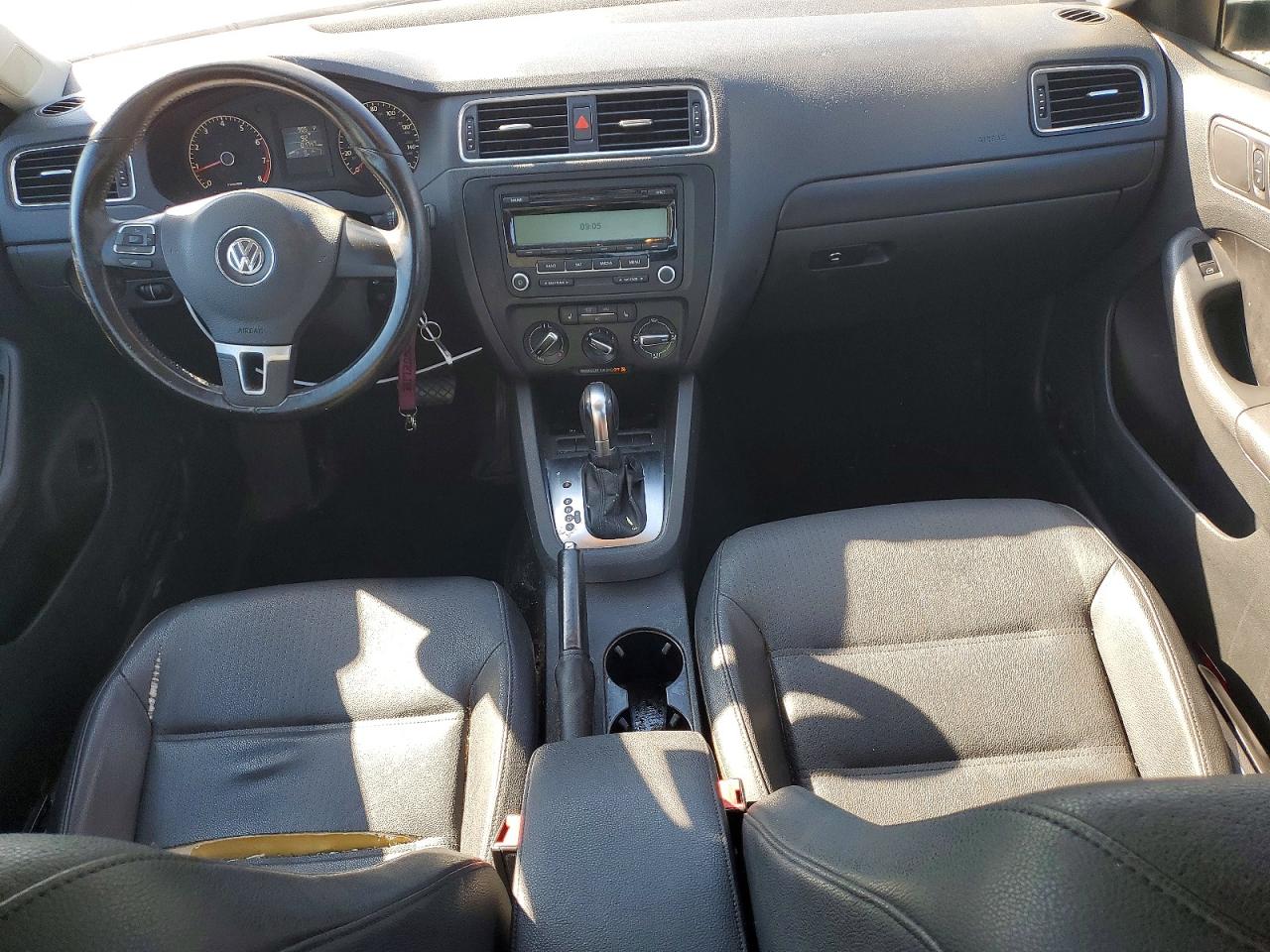 2011 Volkswagen Jetta Se Серебряный vin: 3VWDZ7AJ8BM051976