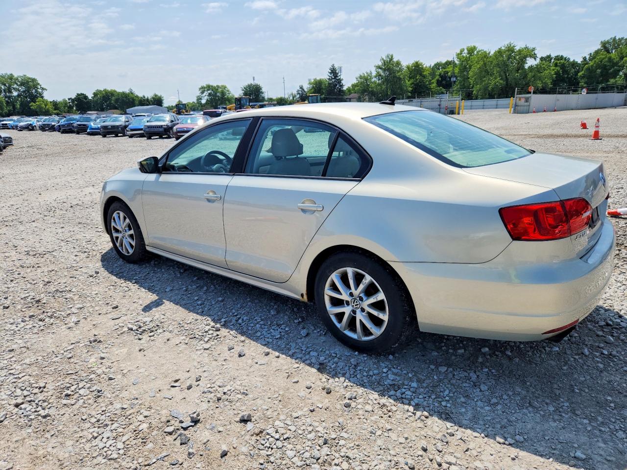 2011 Volkswagen Jetta Se Золотой vin: 3VWDZ7AJ8BM098246