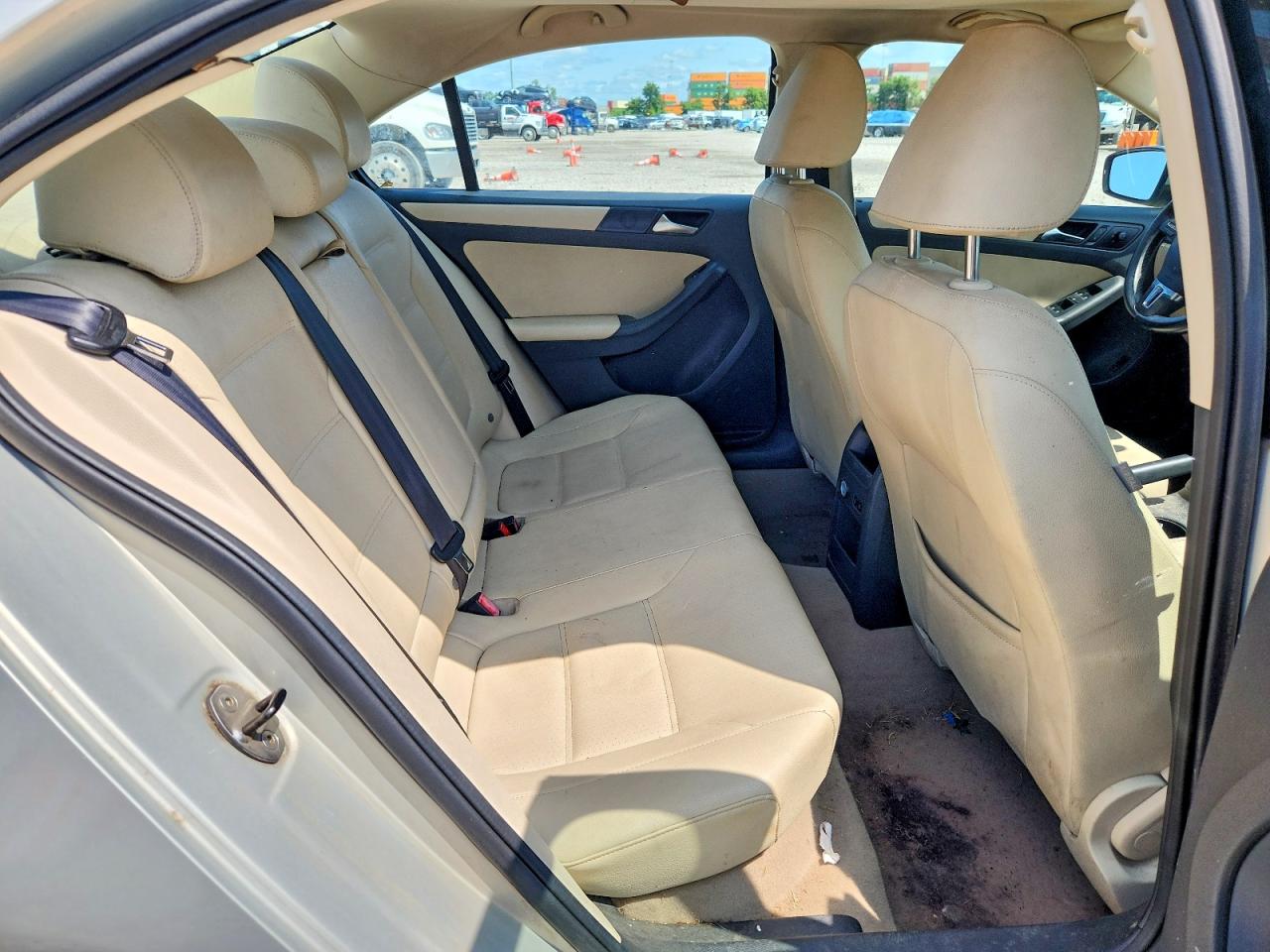 2011 Volkswagen Jetta Se Золотой vin: 3VWDZ7AJ8BM098246