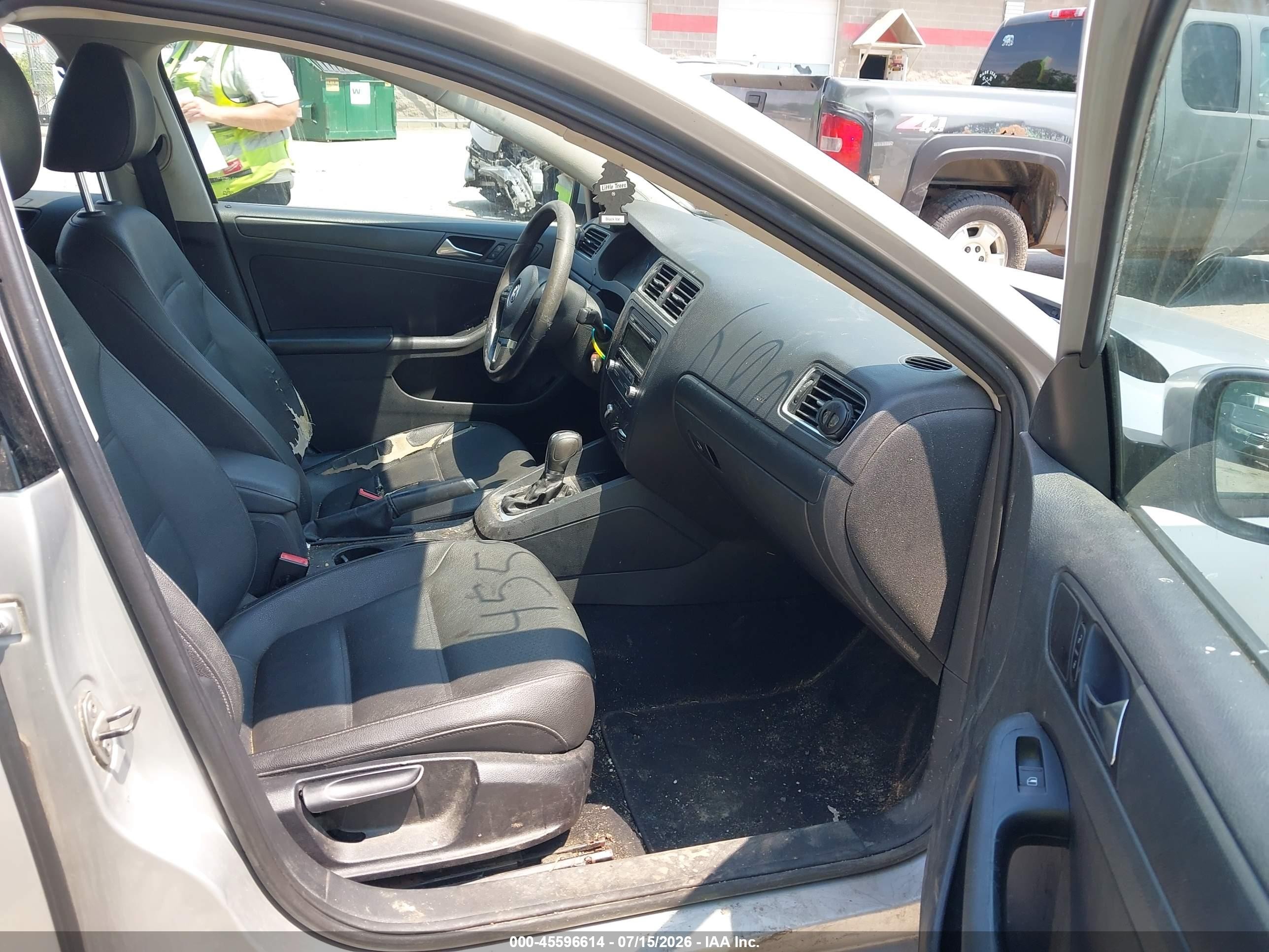 2011 Volkswagen Jetta 2.5l Se Silver vin: 3VWDZ7AJ8BM346057