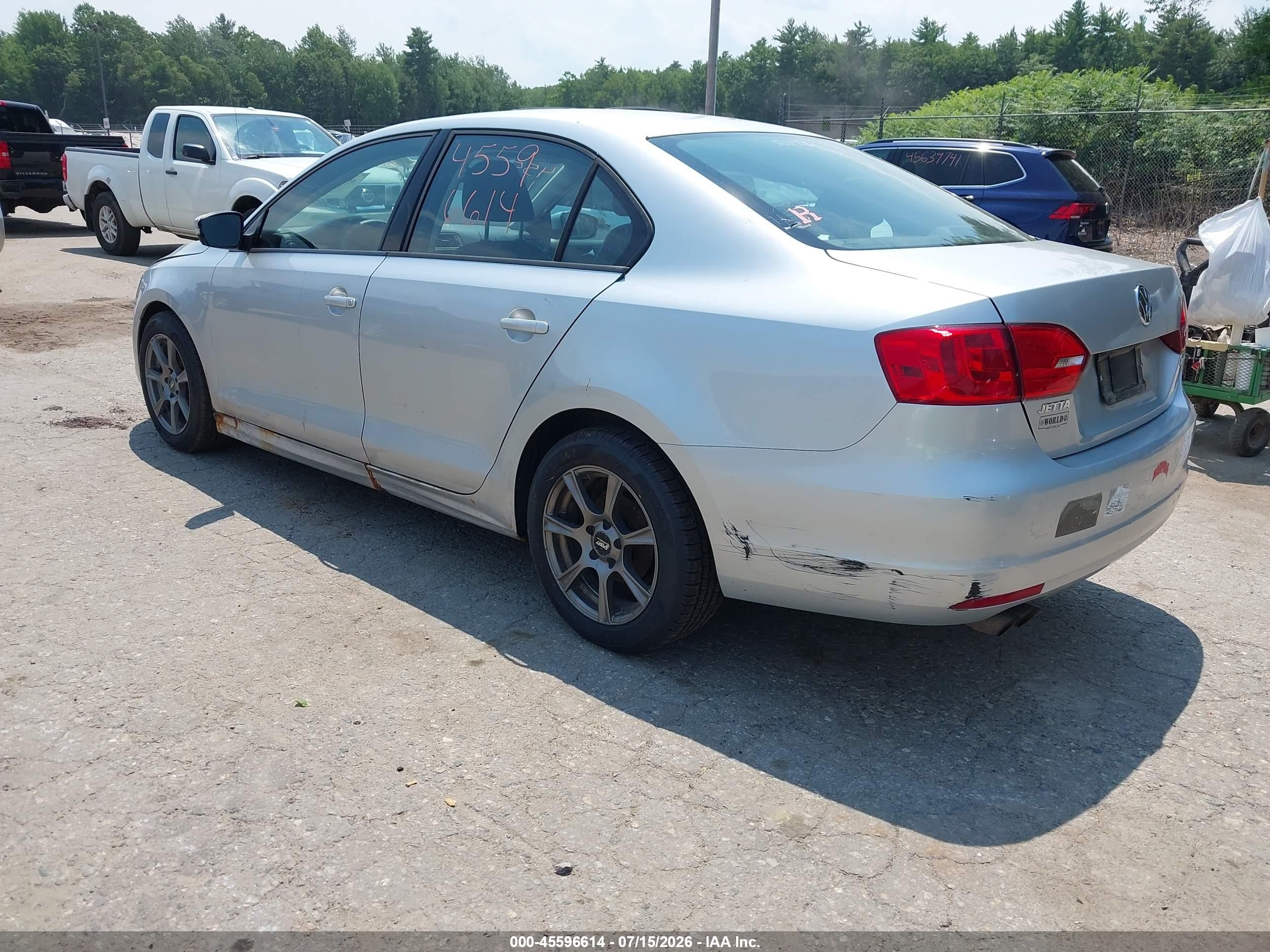 2011 Volkswagen Jetta 2.5l Se Silver vin: 3VWDZ7AJ8BM346057