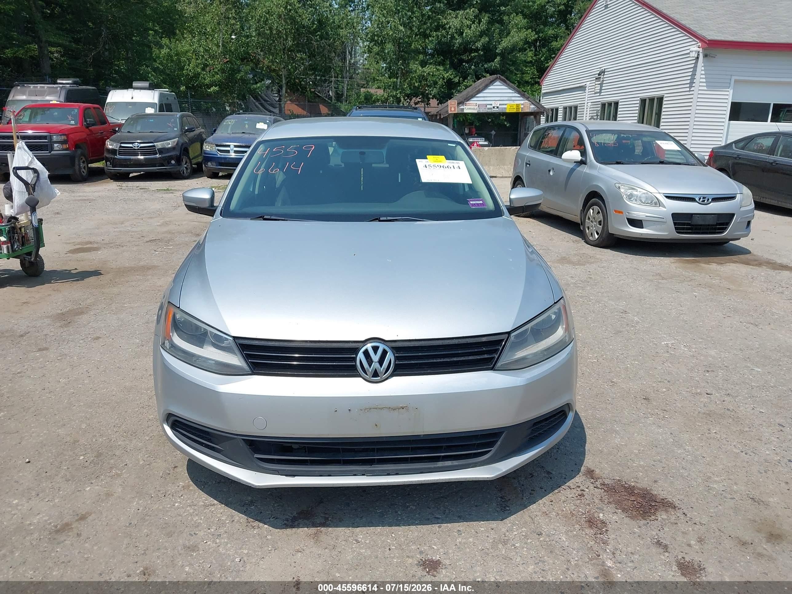 2011 Volkswagen Jetta 2.5l Se Silver vin: 3VWDZ7AJ8BM346057