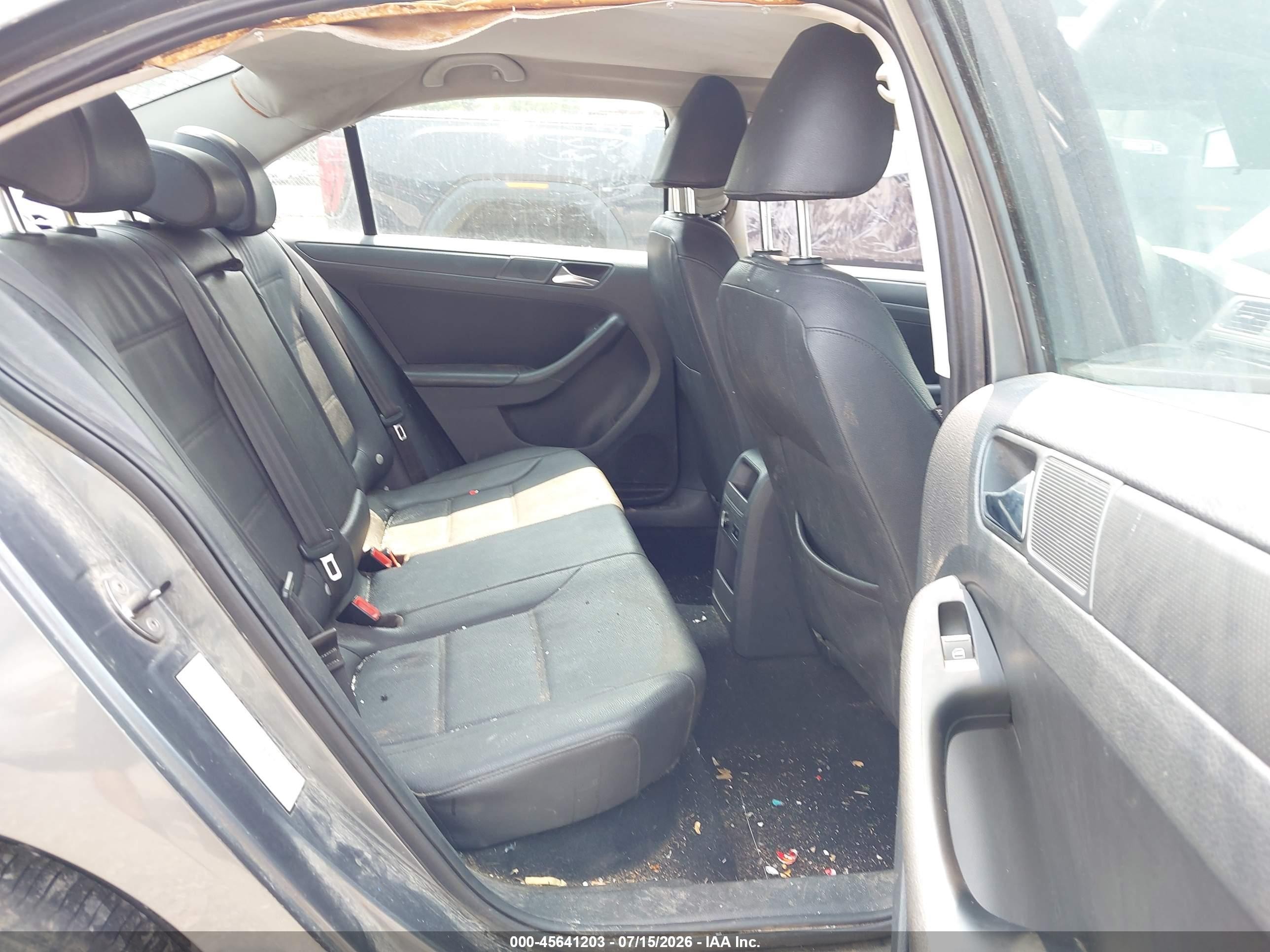2011 Volkswagen Jetta 2.5l Se Gray vin: 3VWDZ7AJ8BM359682