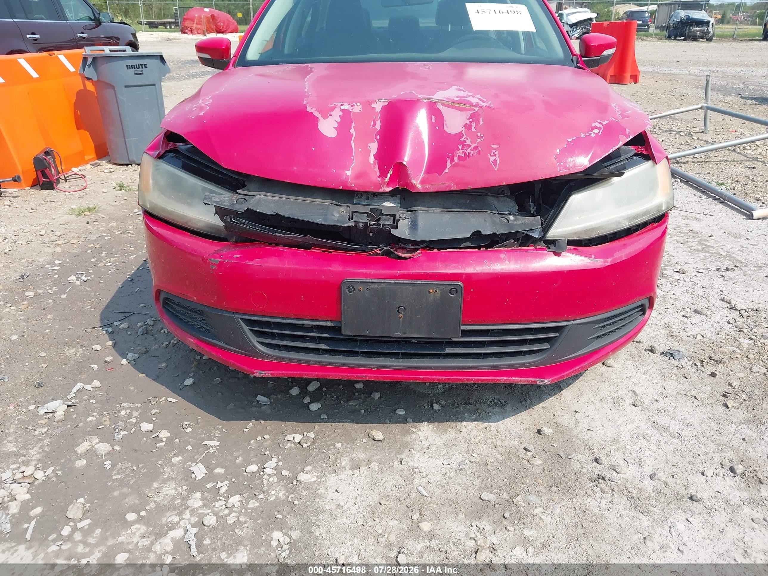 2011 Volkswagen Jetta 2.5l Se Red vin: 3VWDZ7AJ8BM375400