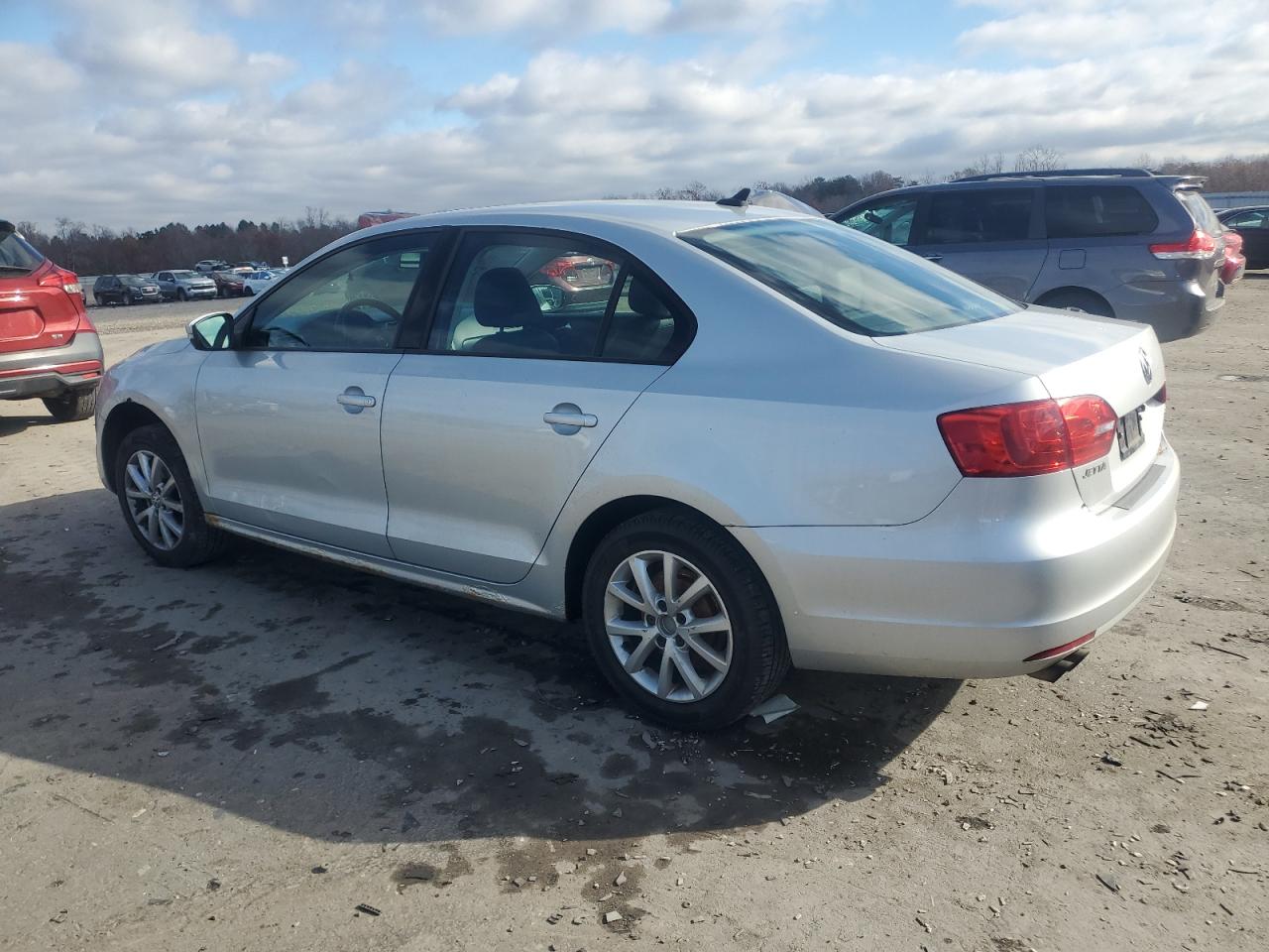 2011 Volkswagen Jetta Silver vin: 3VWDZ7AJ9BM320132