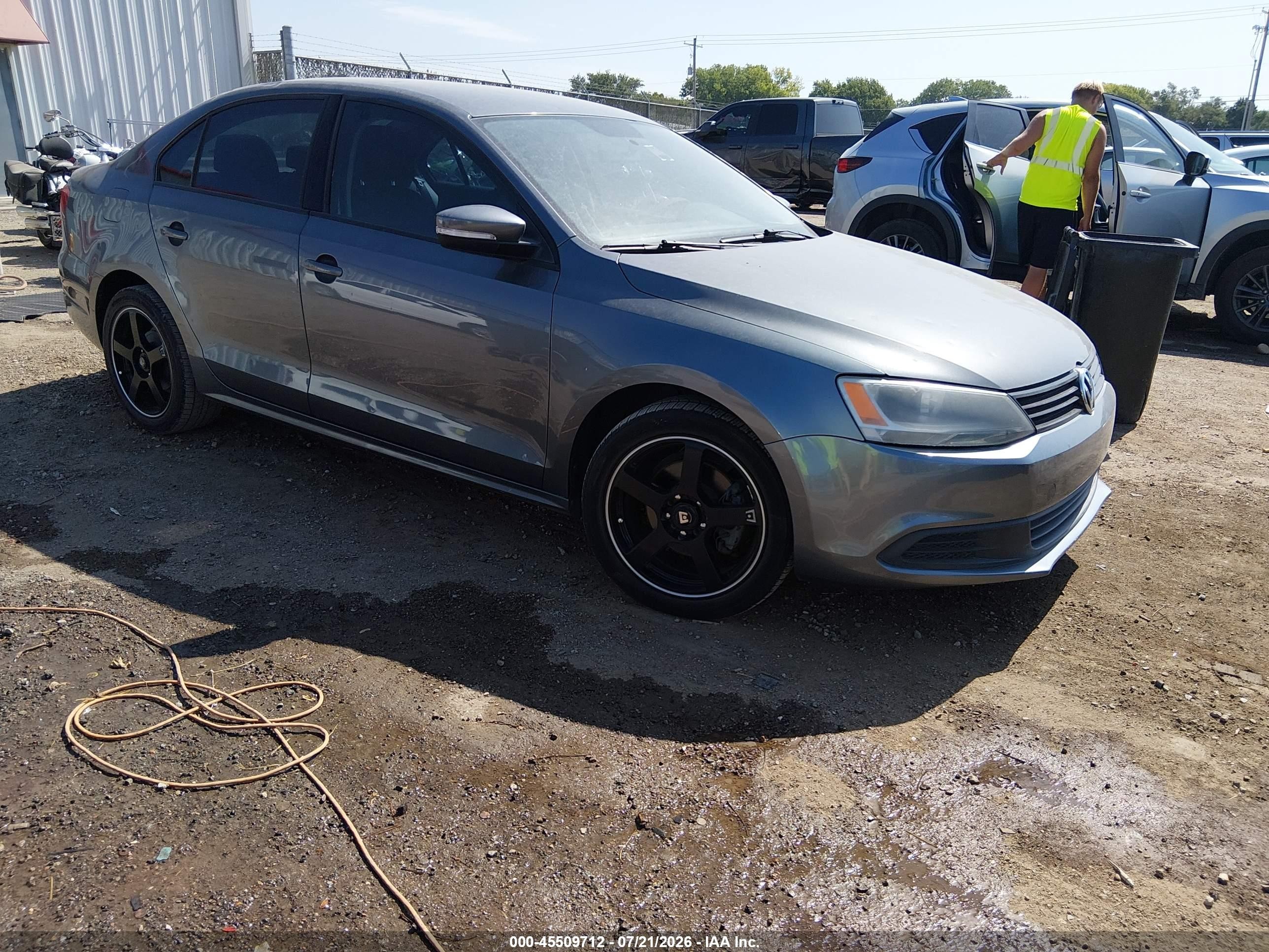 3VWDZ7AJ9BM355088