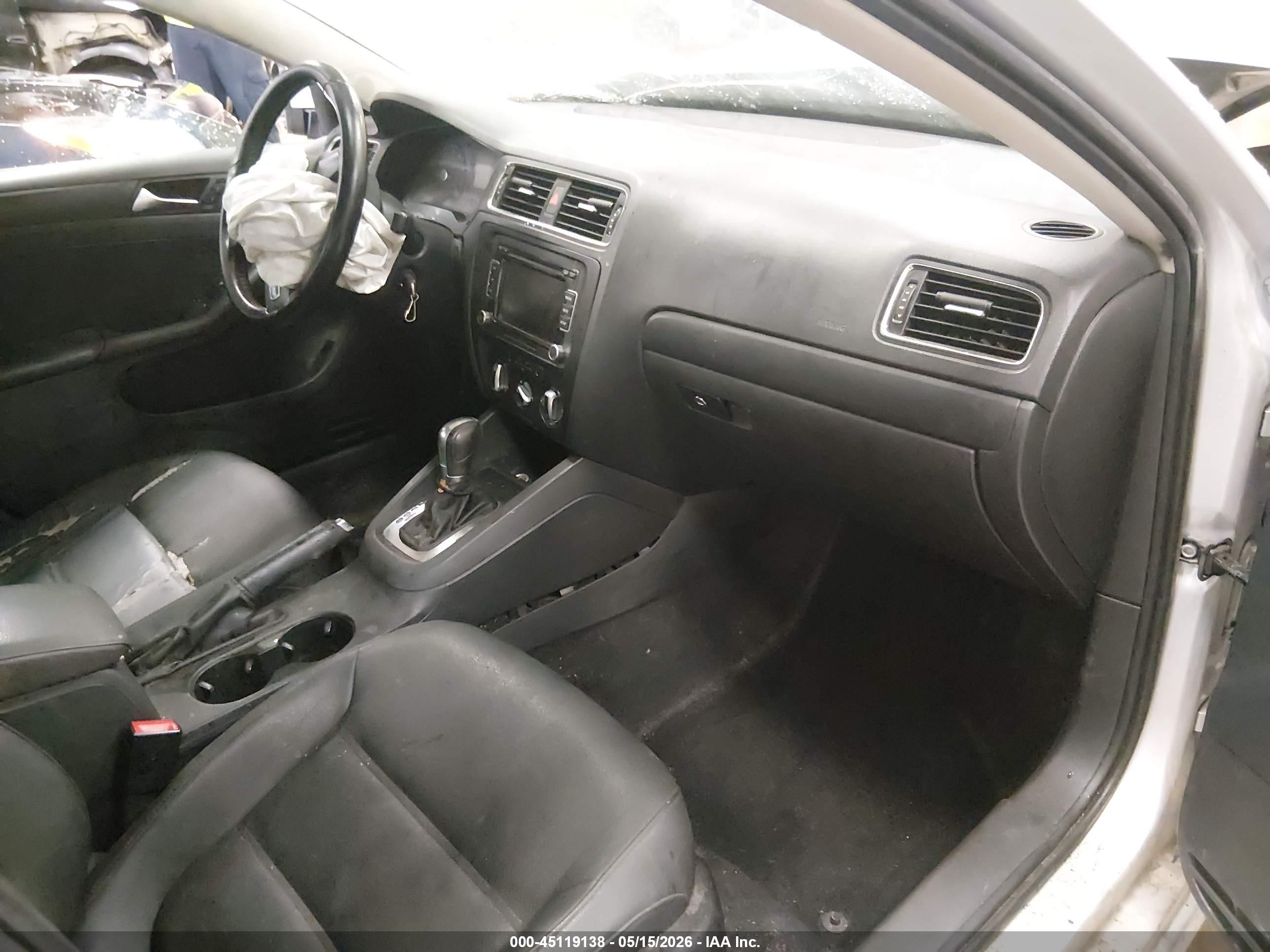 2011 Volkswagen Jetta 2.5l Se Серебряный vin: 3VWDZ7AJ9BM358931