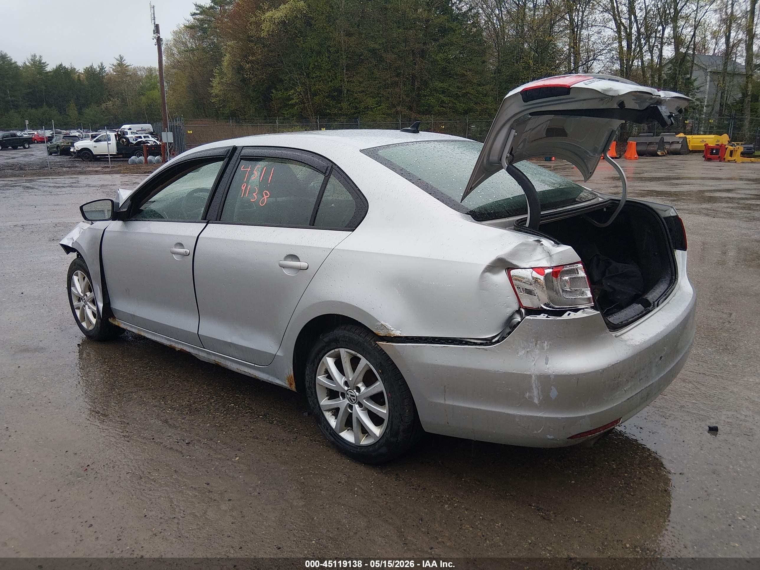 2011 Volkswagen Jetta 2.5l Se Серебряный vin: 3VWDZ7AJ9BM358931
