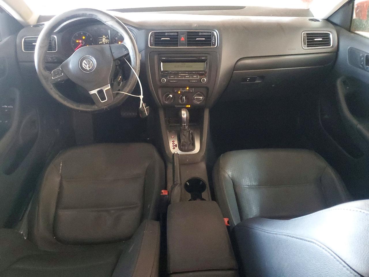 2011 Volkswagen Jetta Se Red vin: 3VWDZ7AJ9BM391556