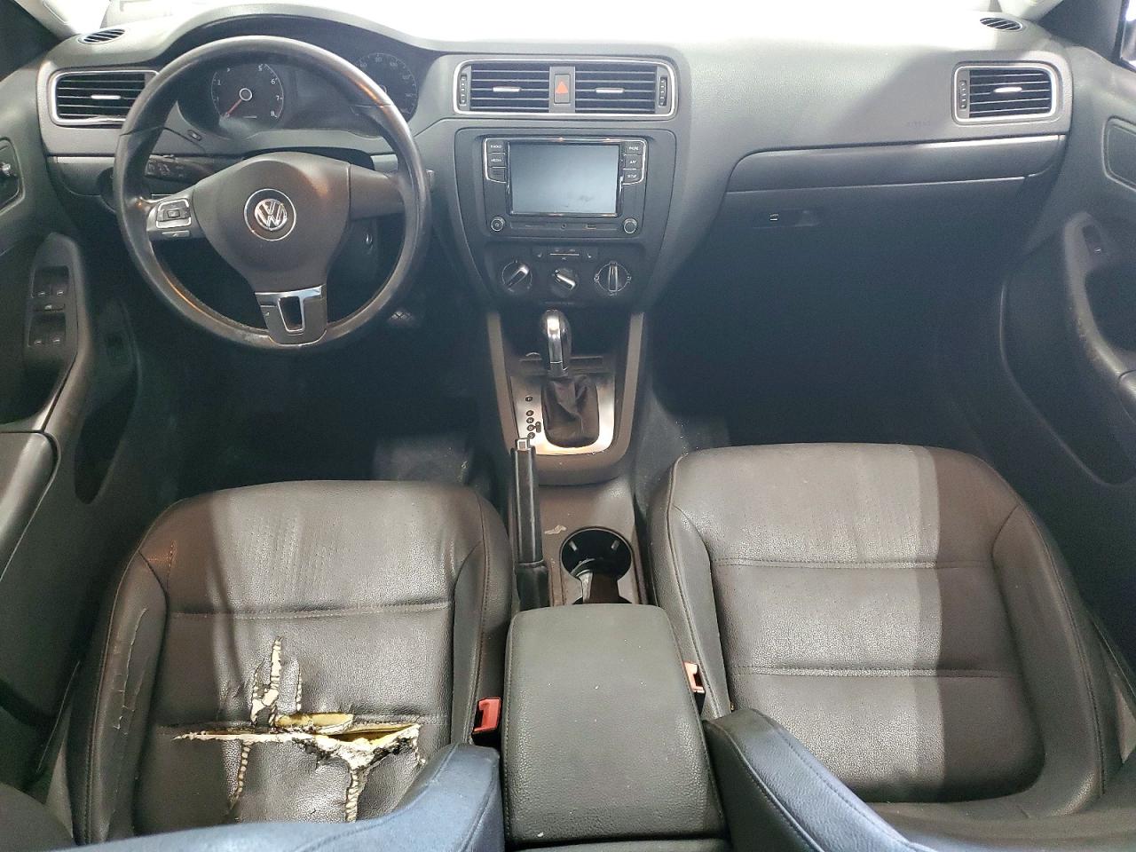 2011 Volkswagen Jetta Se Silver vin: 3VWDZ7AJXBM357920