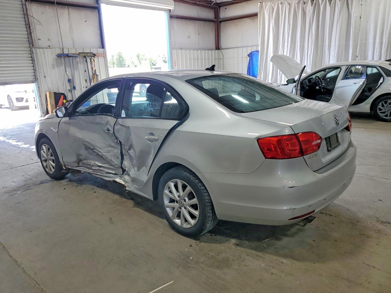 2011 Volkswagen Jetta Se Silver vin: 3VWDZ7AJXBM357920