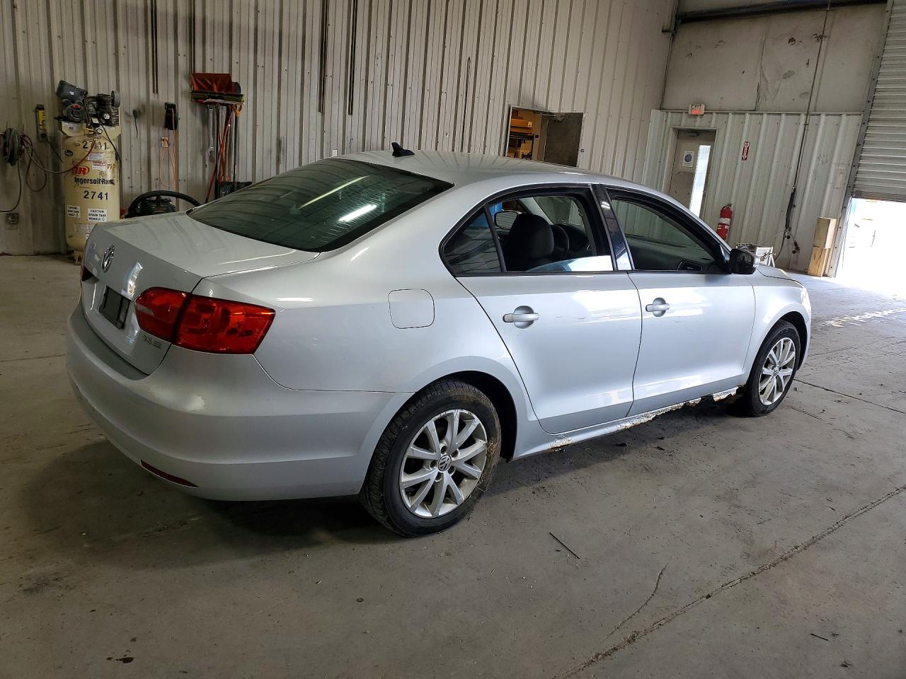 2011 Volkswagen Jetta Se Silver vin: 3VWDZ7AJXBM357920