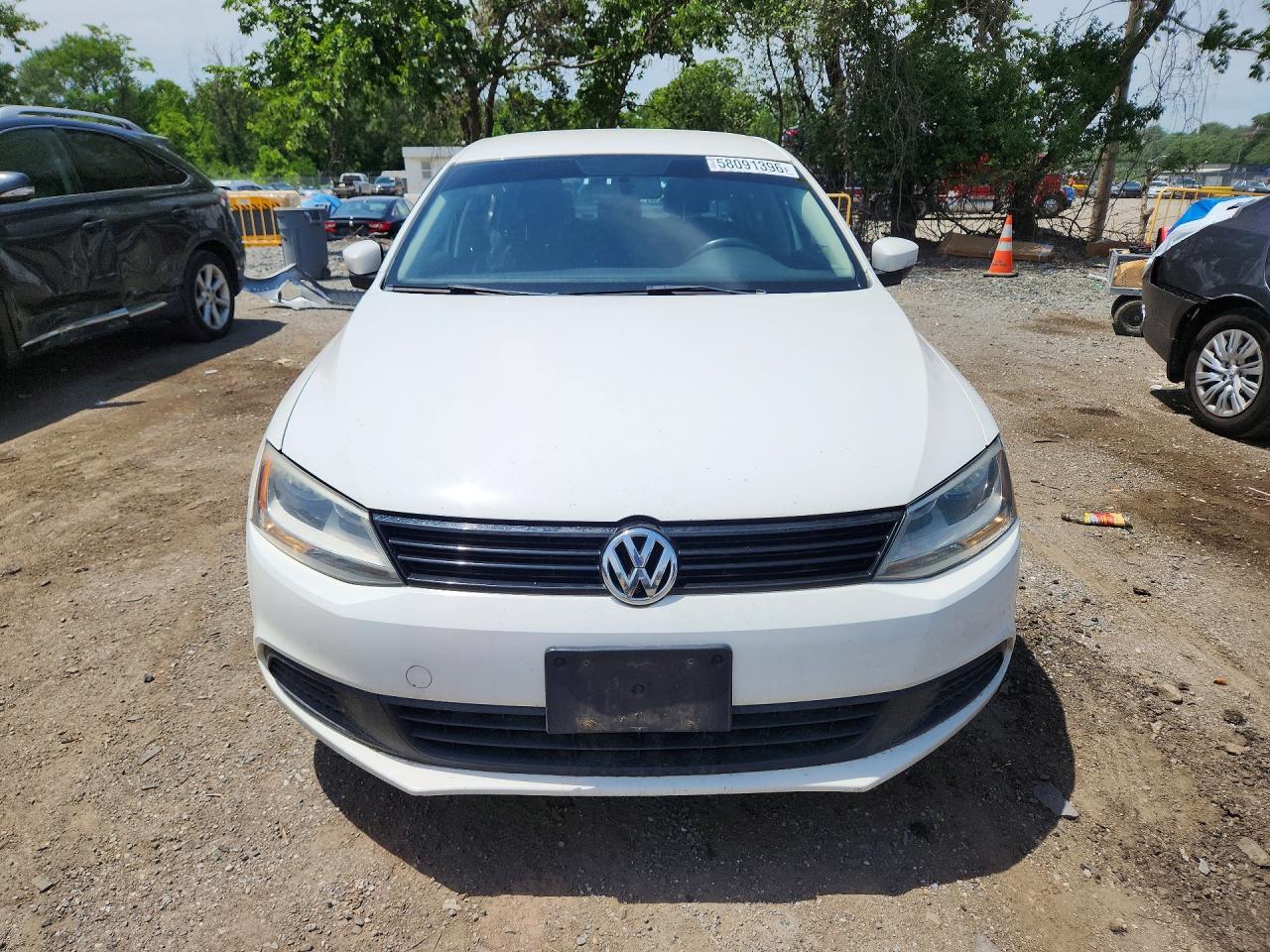 2011 Volkswagen Jetta Se White vin: 3VWDZ7AJXBM361949