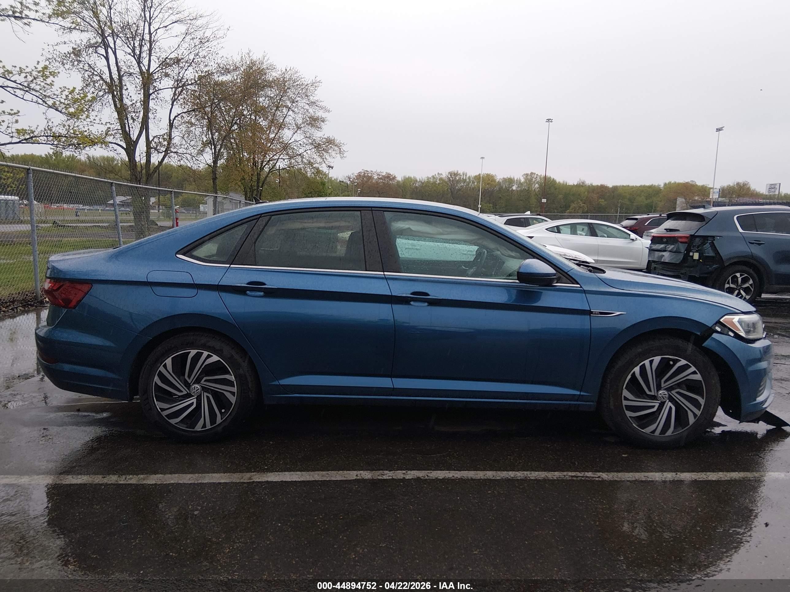 2021 Volkswagen Jetta 1.4t Sel Синий vin: 3VWE57BU3MM012935