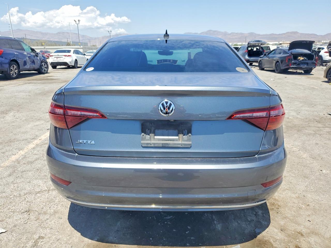 2019 Volkswagen Jetta Sel Gray vin: 3VWE57BU5KM207366