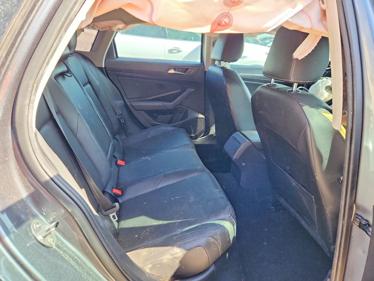 2019 Volkswagen Jetta Sel Gray vin: 3VWE57BU6KM040158