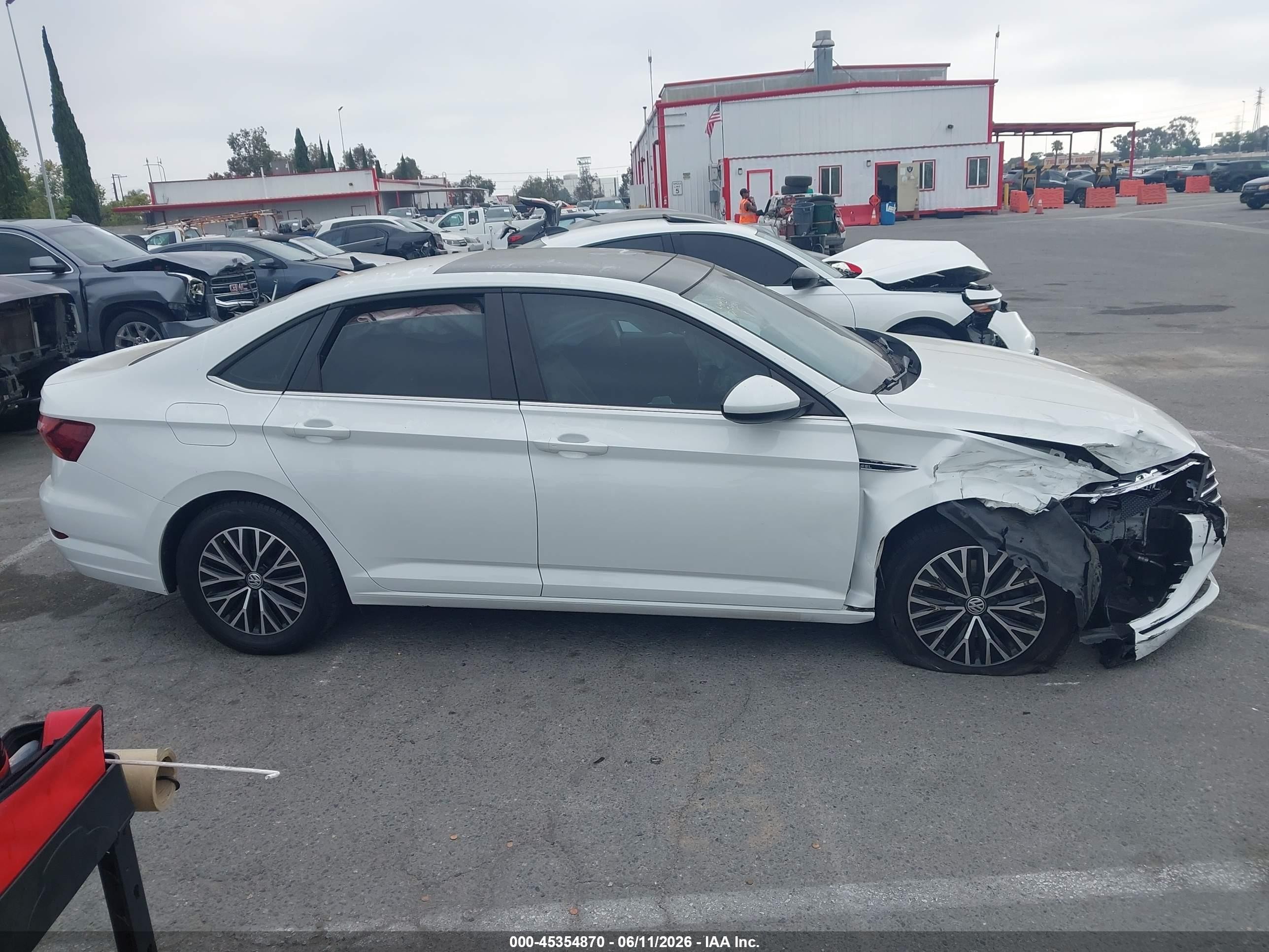 2019 Volkswagen Jetta 1.4t Sel Белый vin: 3VWE57BU6KM086184