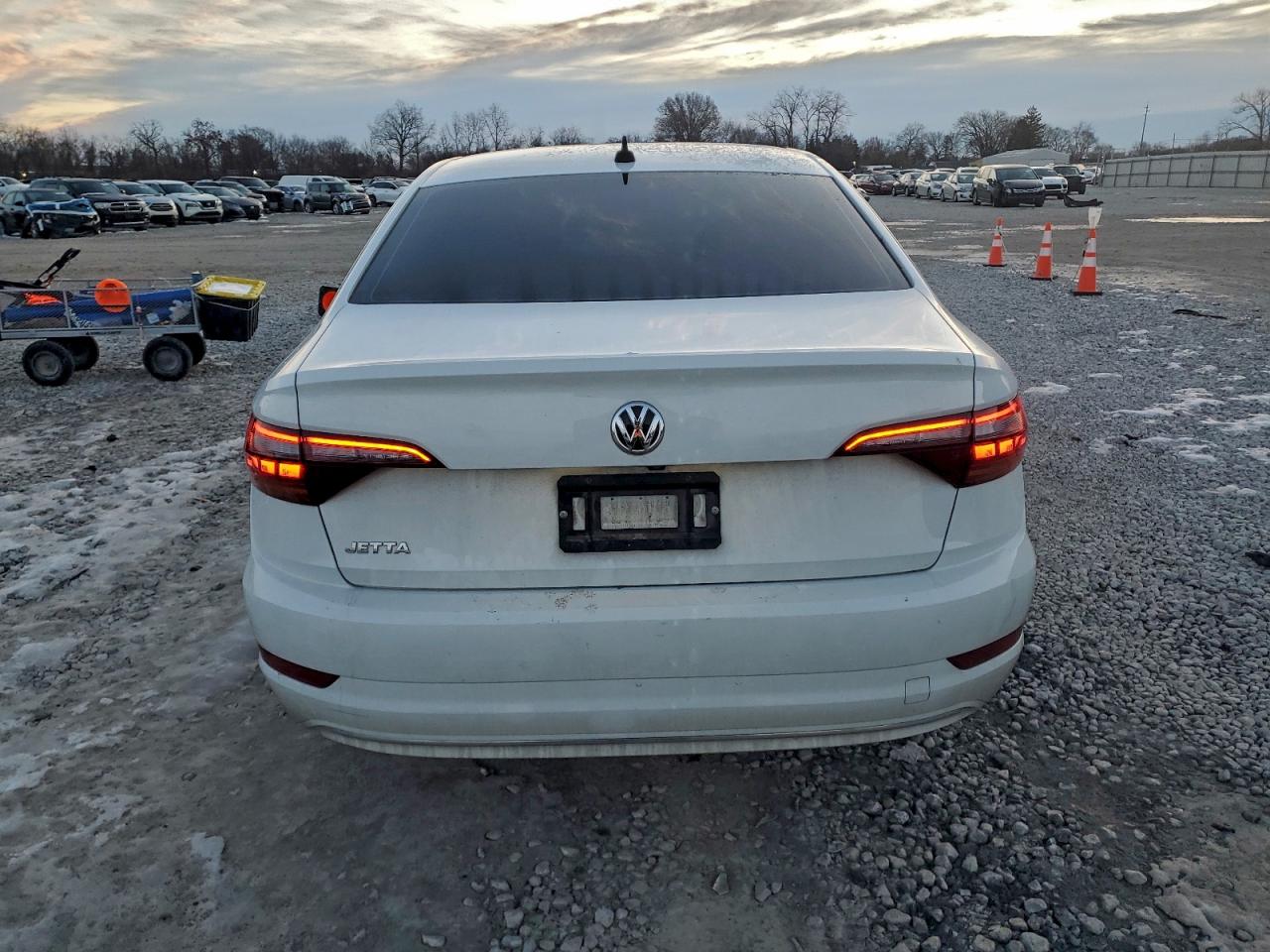 2019 Volkswagen Jetta Sel White vin: 3VWE57BU8KM090530