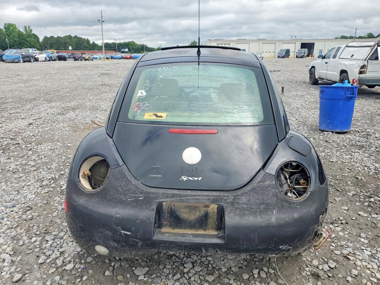 2002 Volkswagen New Beetle Gls Sport Black vin: 3VWED21C22M450101