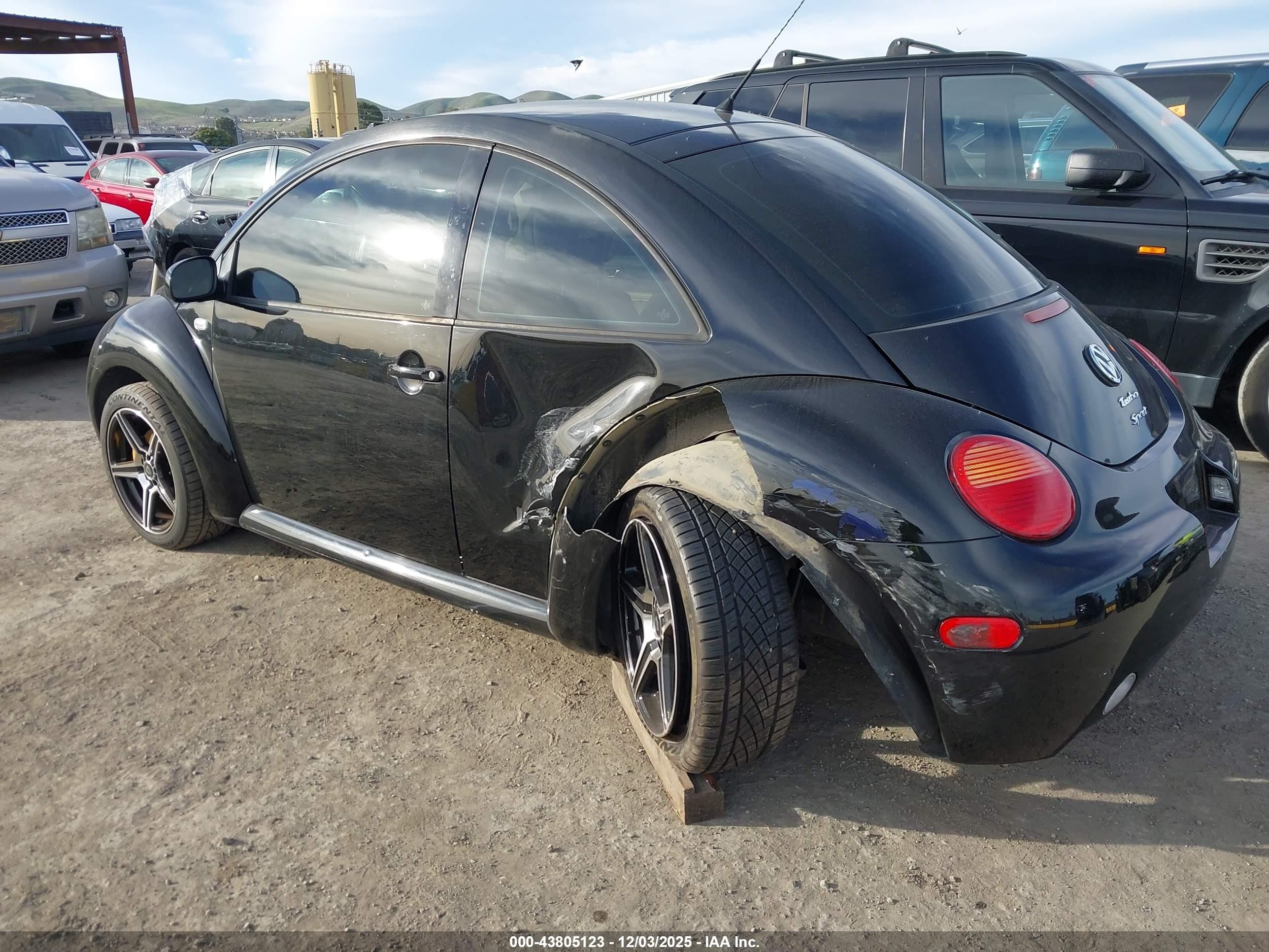 2001 Volkswagen New Beetle Sport Edition Черный vin: 3VWED21C51M481406