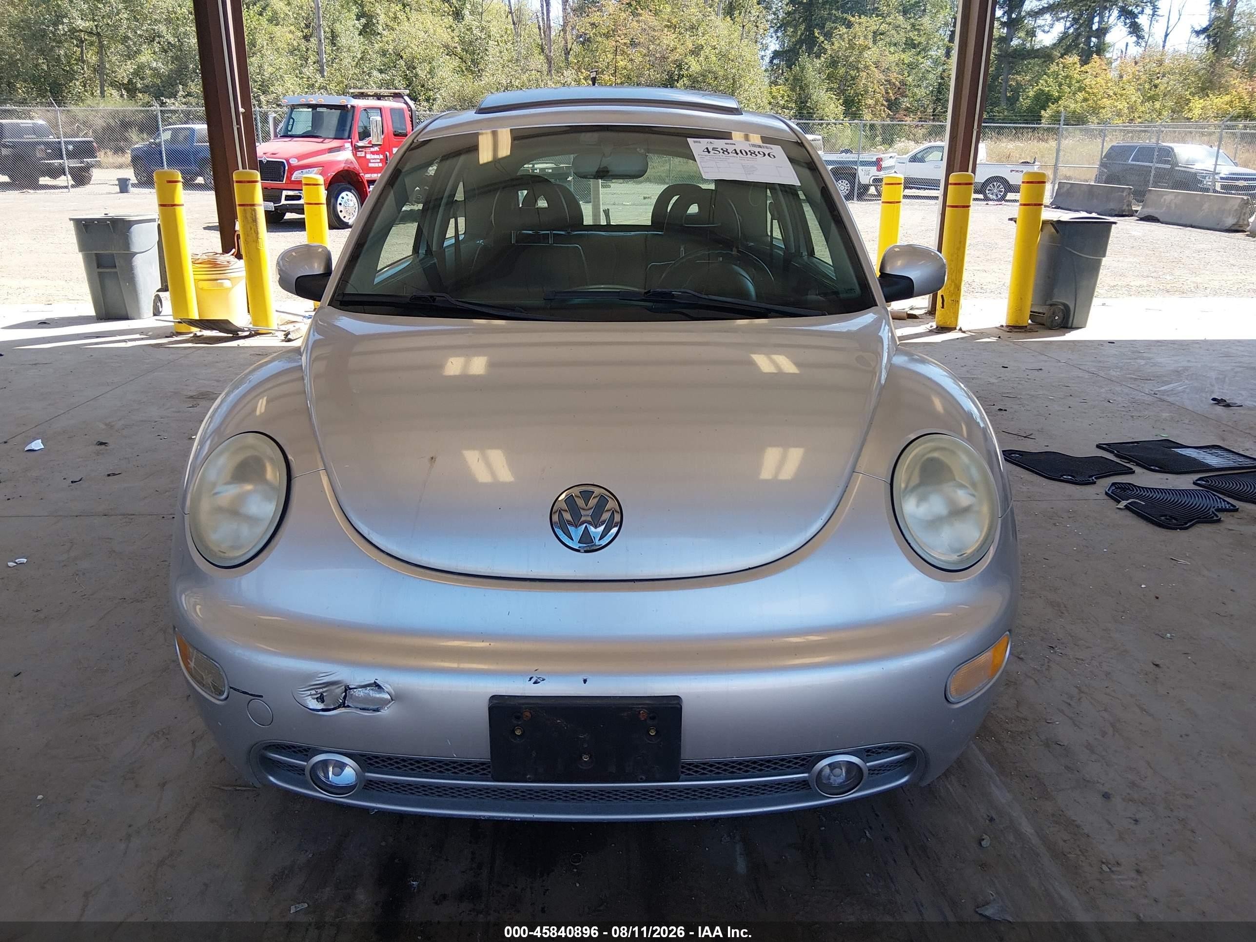 2001 Volkswagen New Beetle Sport Edition Silver vin: 3VWED21C91M476595