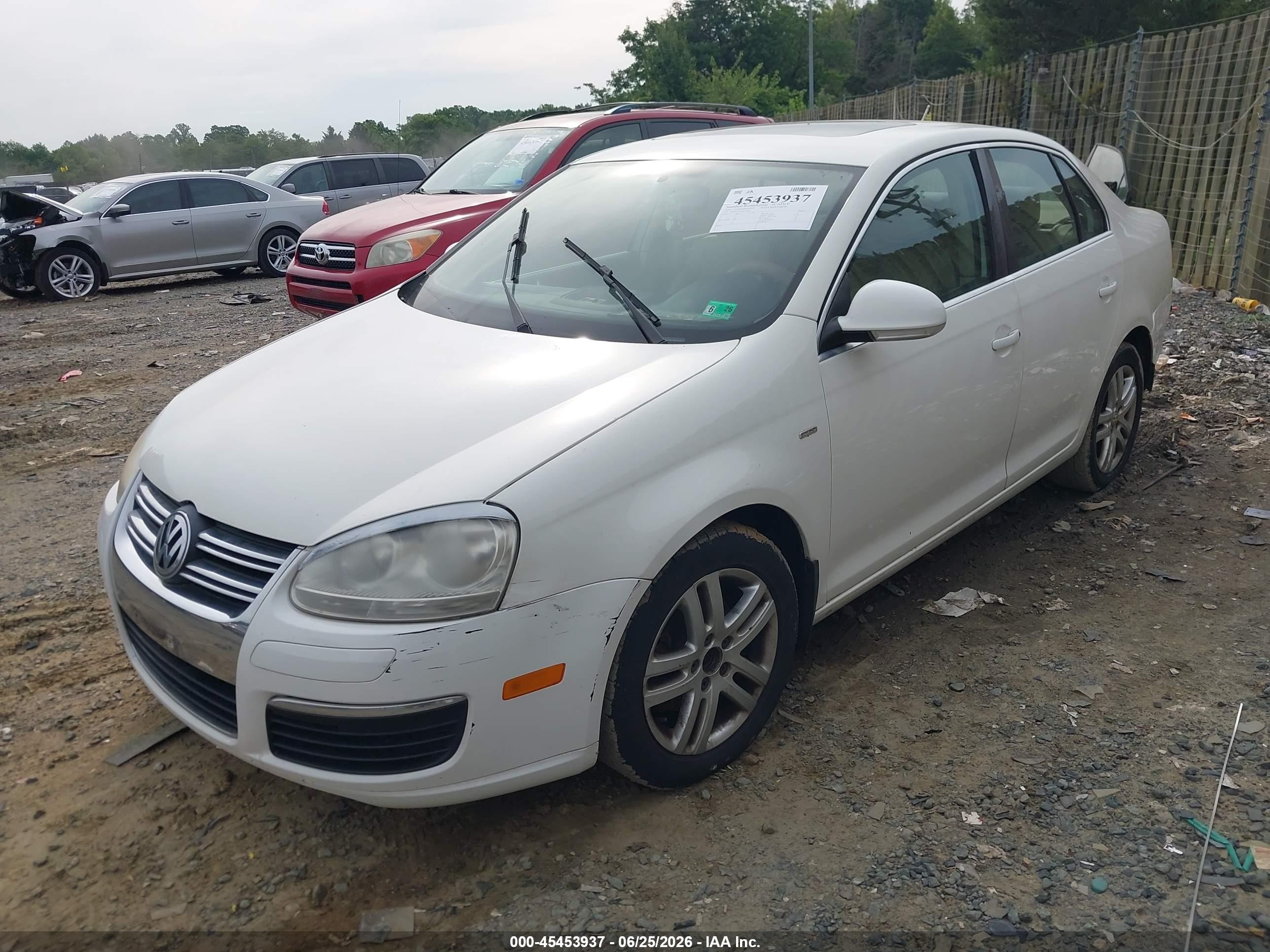 2007 Volkswagen Jetta Wolfsburg Edition White vin: 3VWEF71K17M163631
