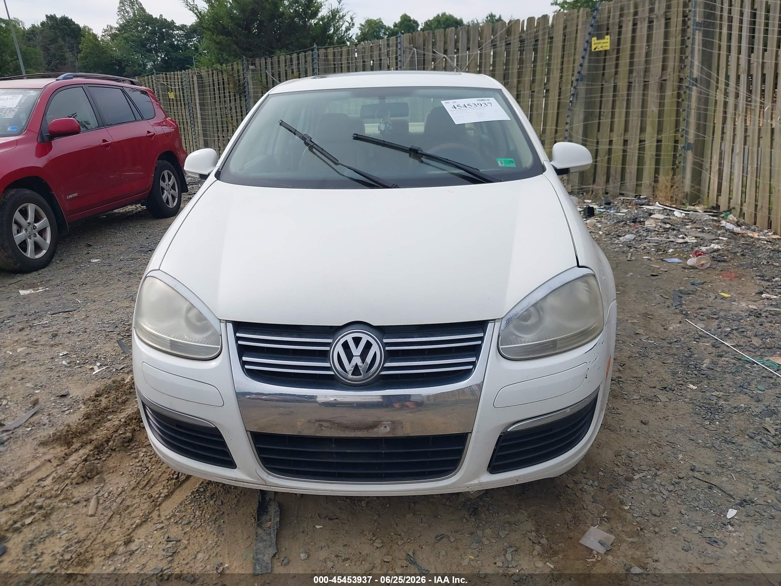 2007 Volkswagen Jetta Wolfsburg Edition White vin: 3VWEF71K17M163631