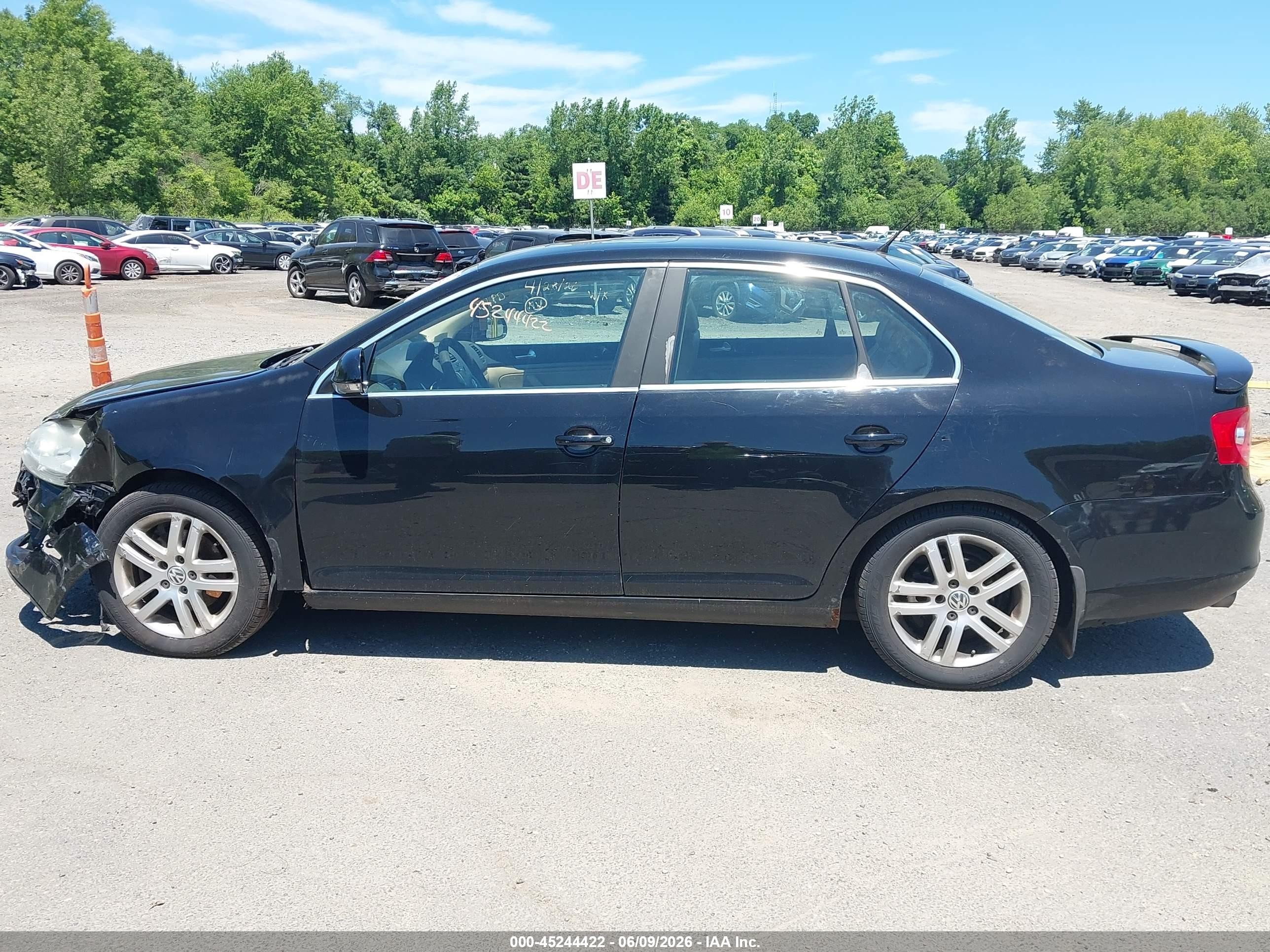 2007 Volkswagen Jetta Wolfsburg Edition Black vin: 3VWEF71K77M076798