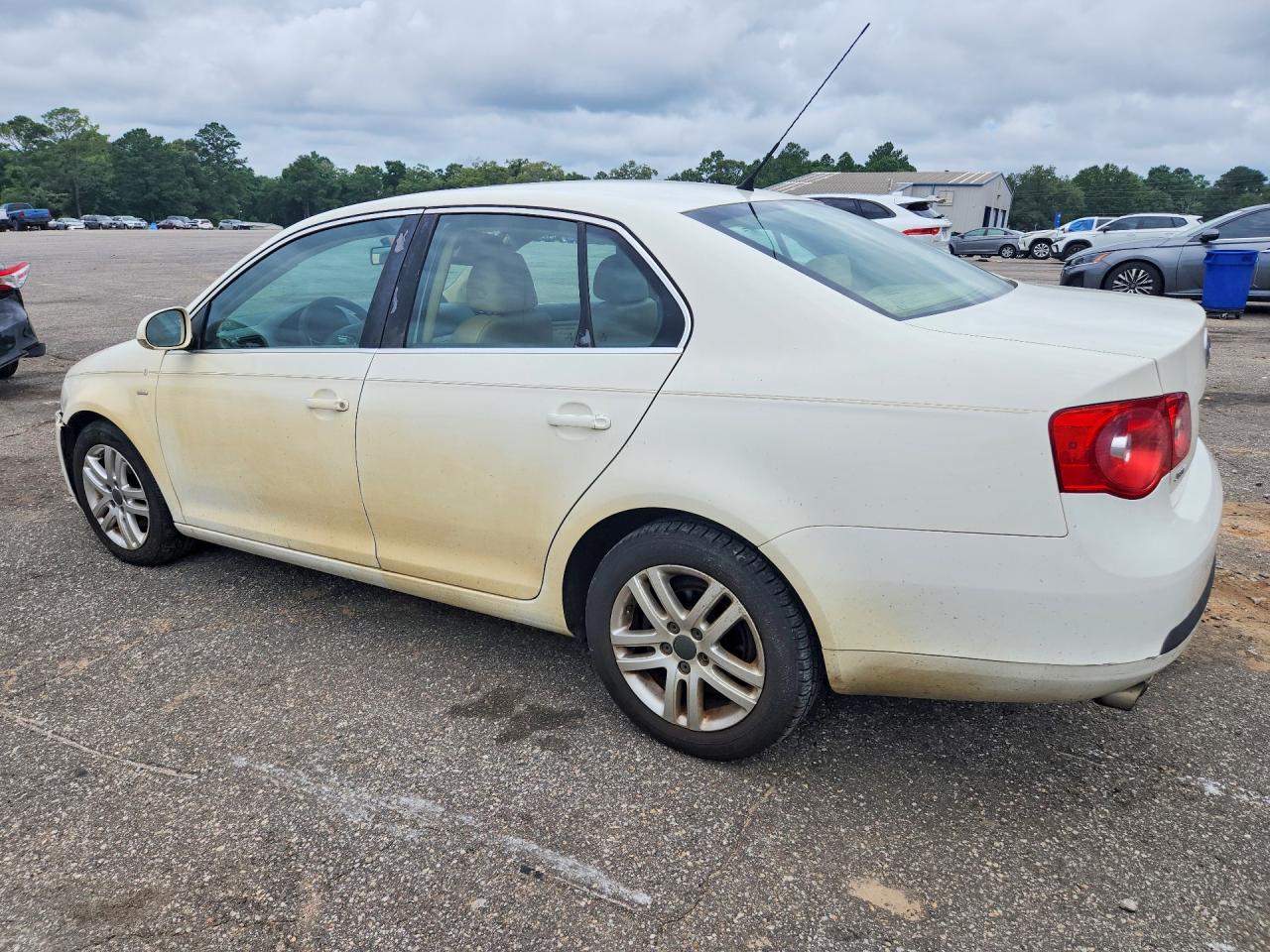 2007 Volkswagen Jetta Wolfsburg White vin: 3VWEF71K87M071223