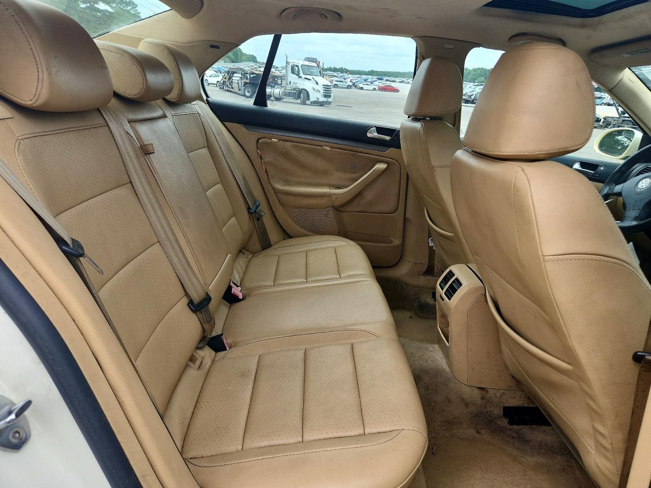2007 Volkswagen Jetta Wolfsburg White vin: 3VWEF71K87M071223
