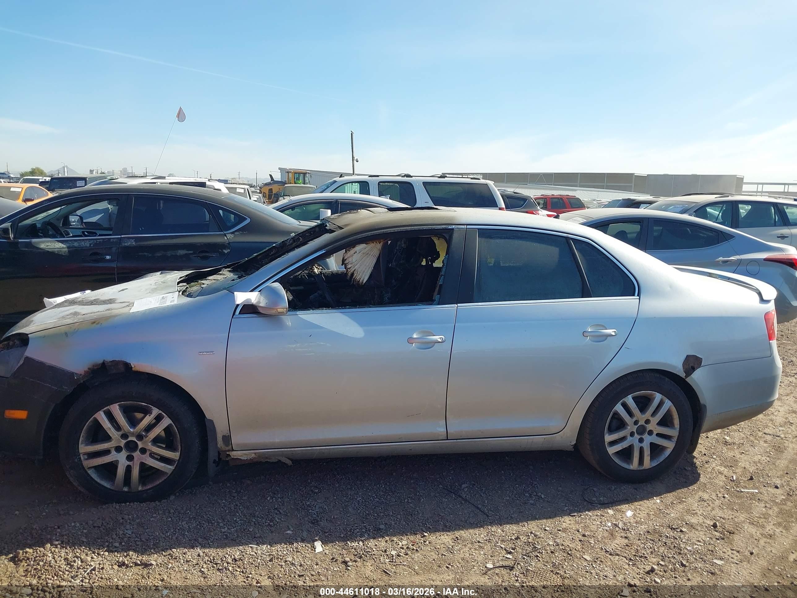 2007 Volkswagen Jetta Wolfsburg Edition Silver vin: 3VWEF71K97M056732