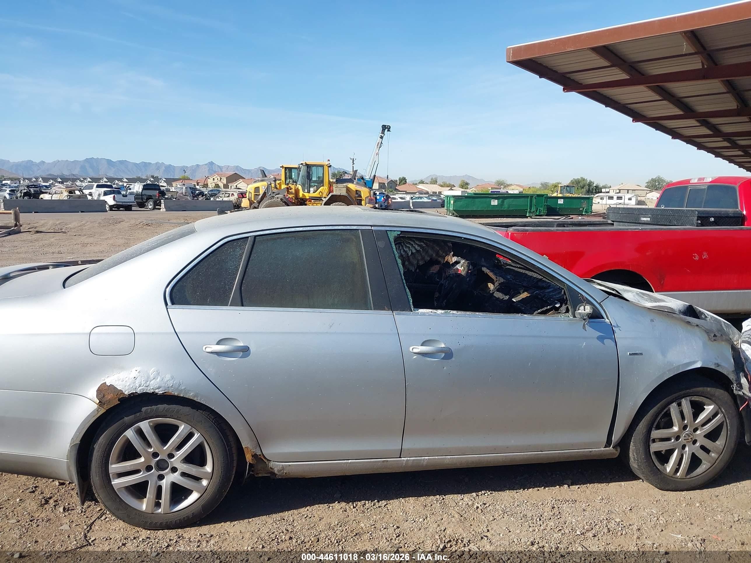 2007 Volkswagen Jetta Wolfsburg Edition Silver vin: 3VWEF71K97M056732