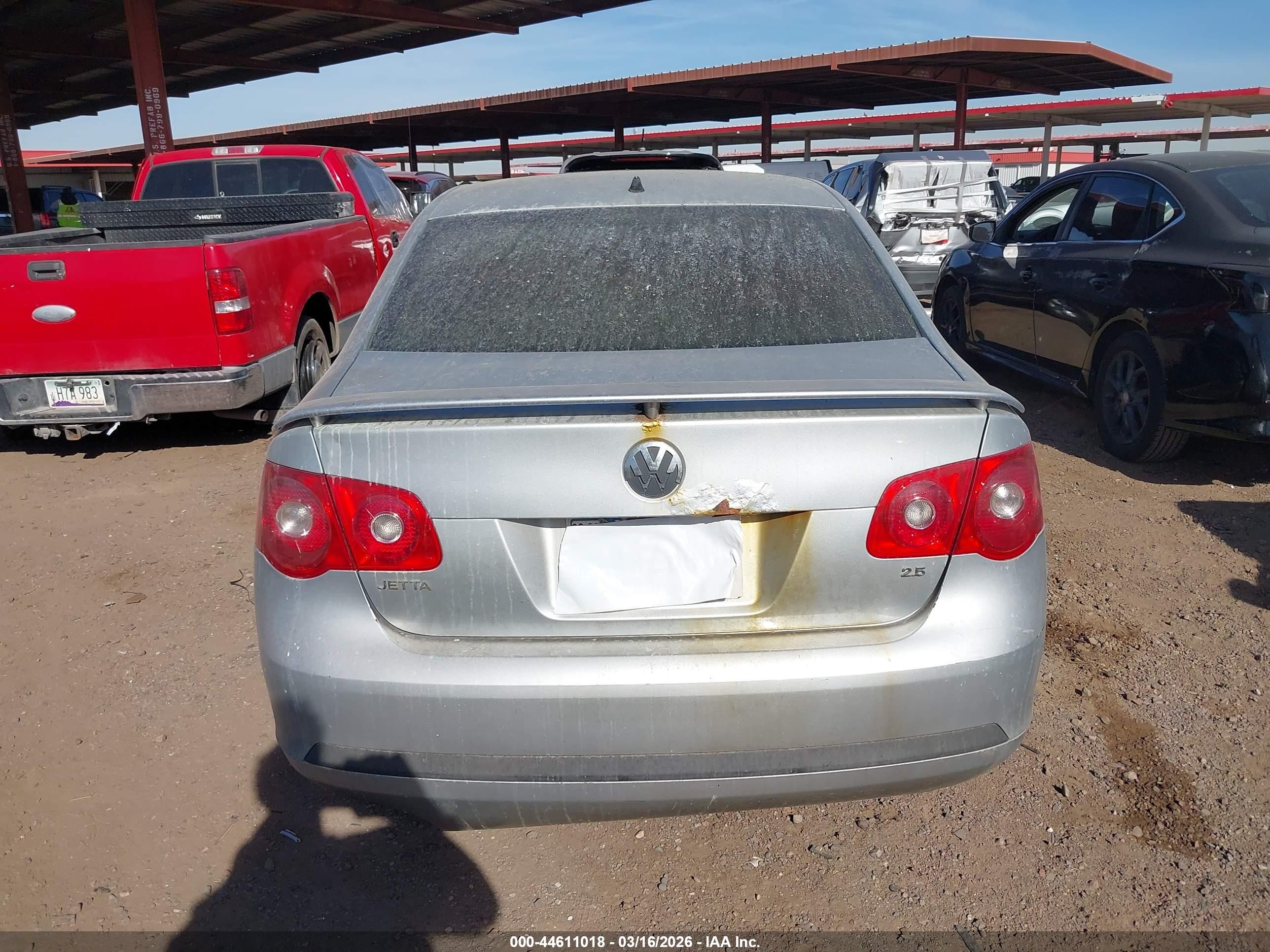 2007 Volkswagen Jetta Wolfsburg Edition Silver vin: 3VWEF71K97M056732