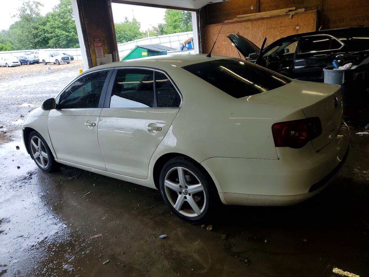 2007 Volkswagen Jetta Wolfsburg White vin: 3VWEF71KX7M065228