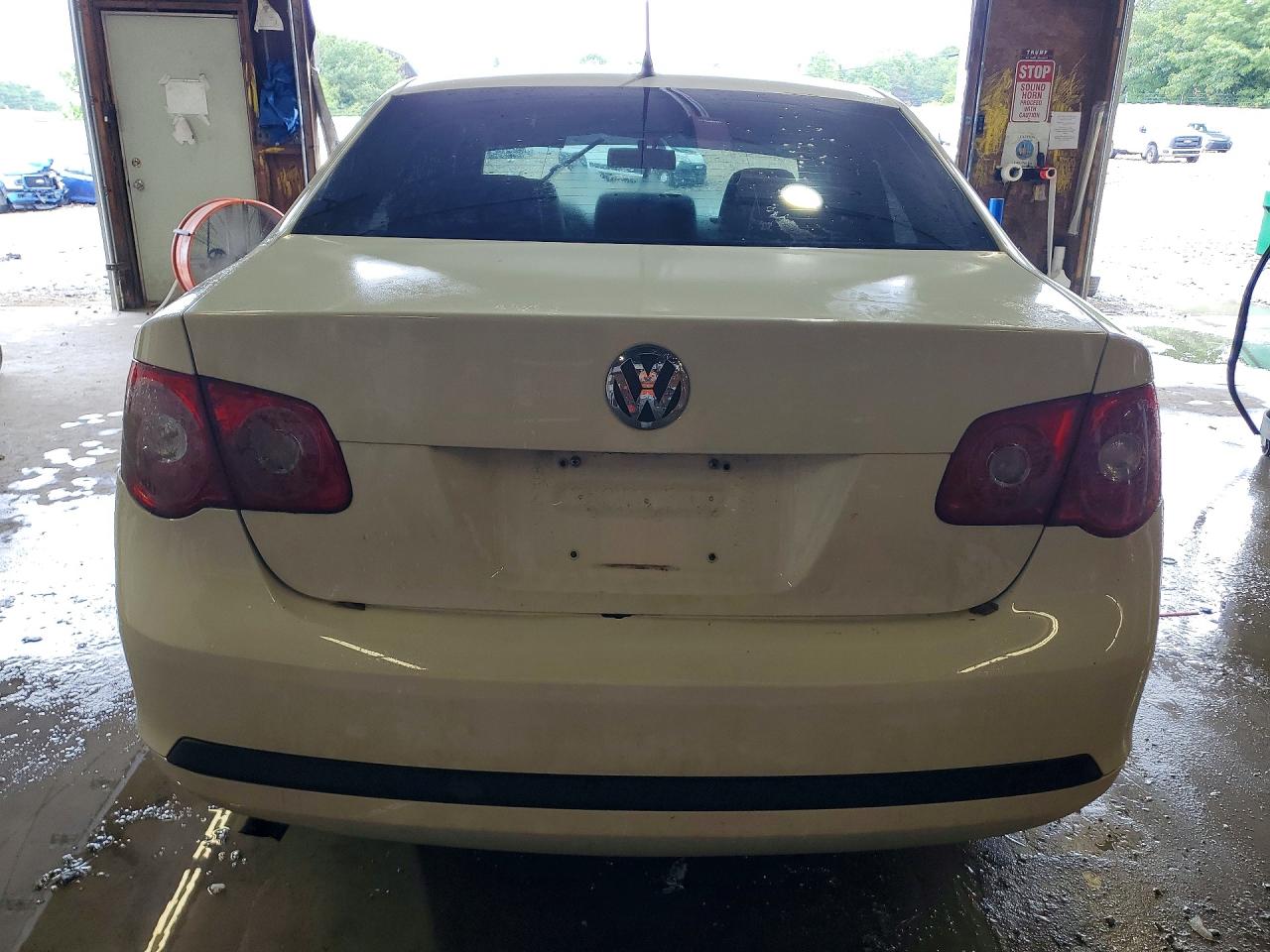 2007 Volkswagen Jetta Wolfsburg White vin: 3VWEF71KX7M065228