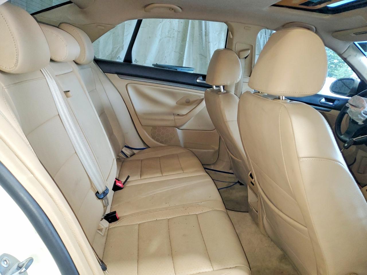 2007 Volkswagen Jetta Wolfsburg White vin: 3VWEF71KX7M065228