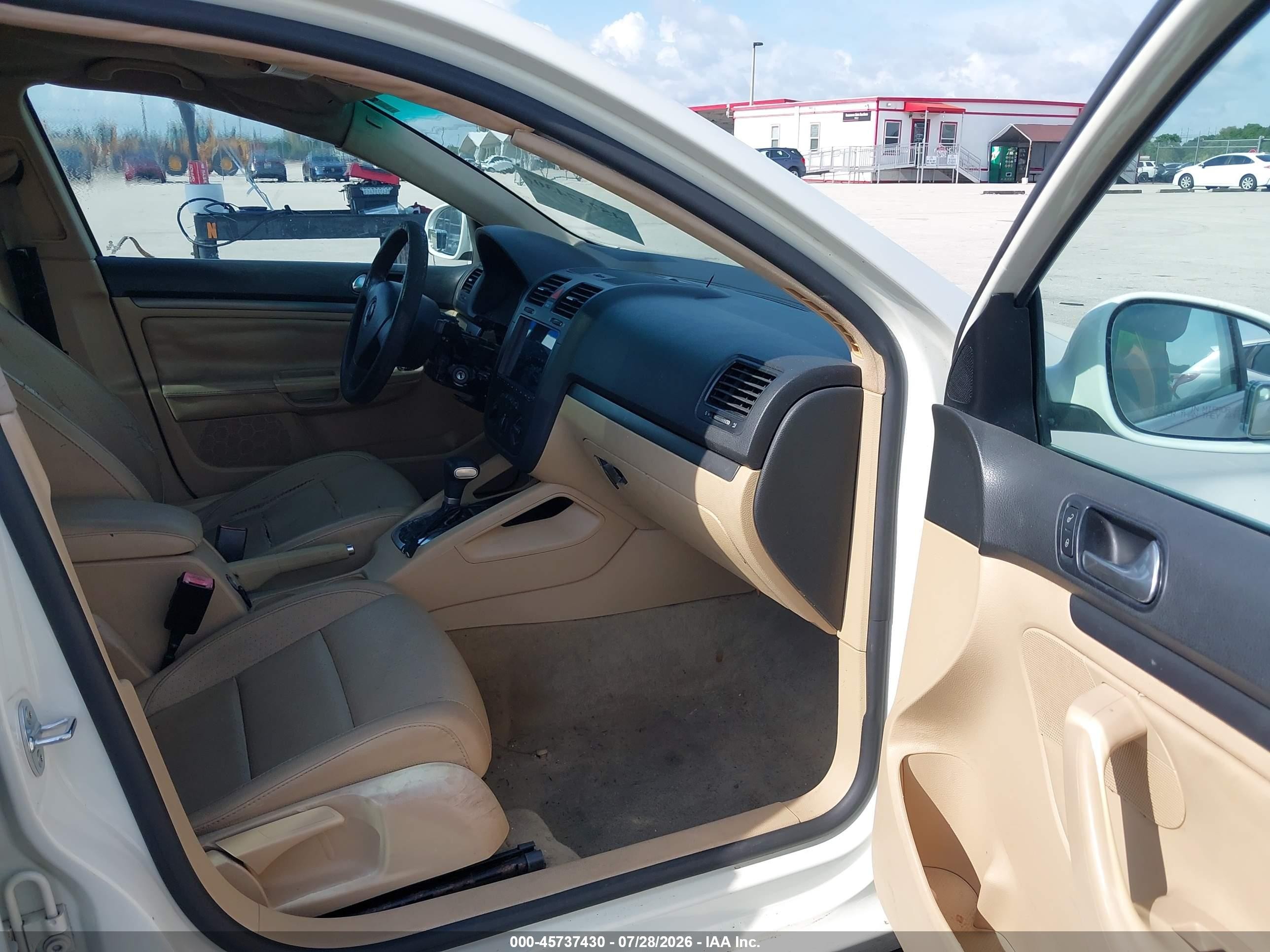 2007 Volkswagen Jetta Wolfsburg Edition White vin: 3VWEF71KX7M149114