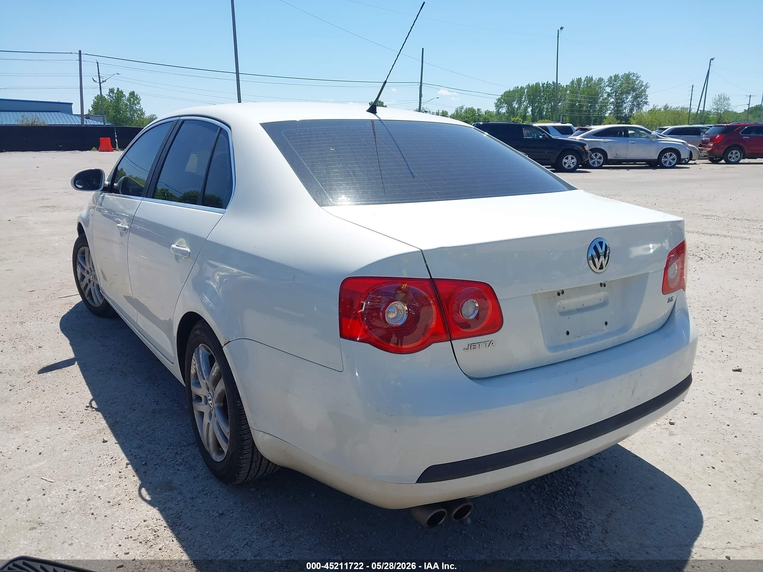 2007 Volkswagen Jetta Wolfsburg Edition White vin: 3VWEG71K27M144776