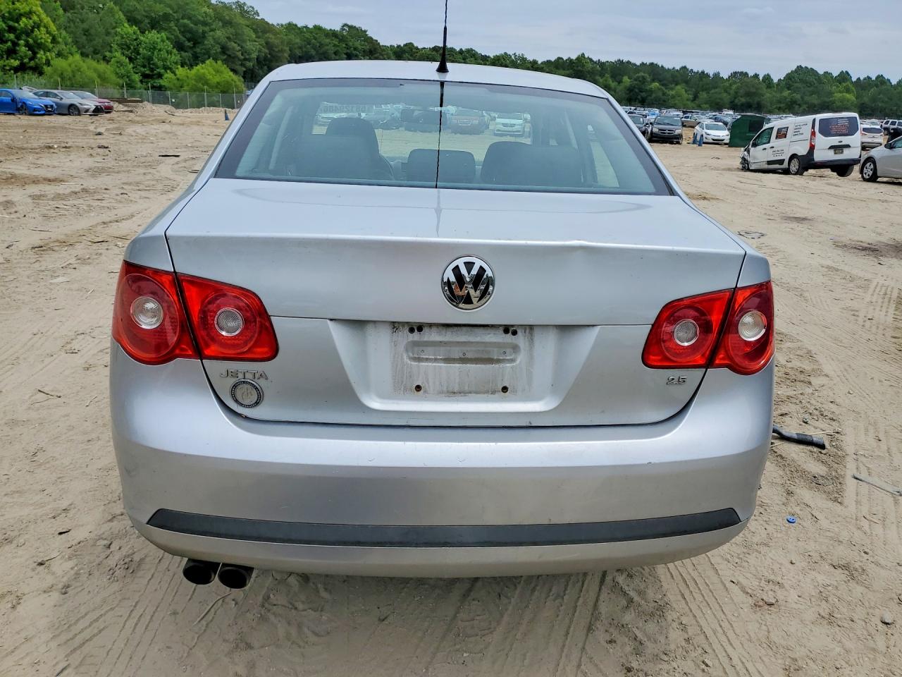 2007 Volkswagen Jetta Wolfsburg Silver vin: 3VWEG71K57M142018