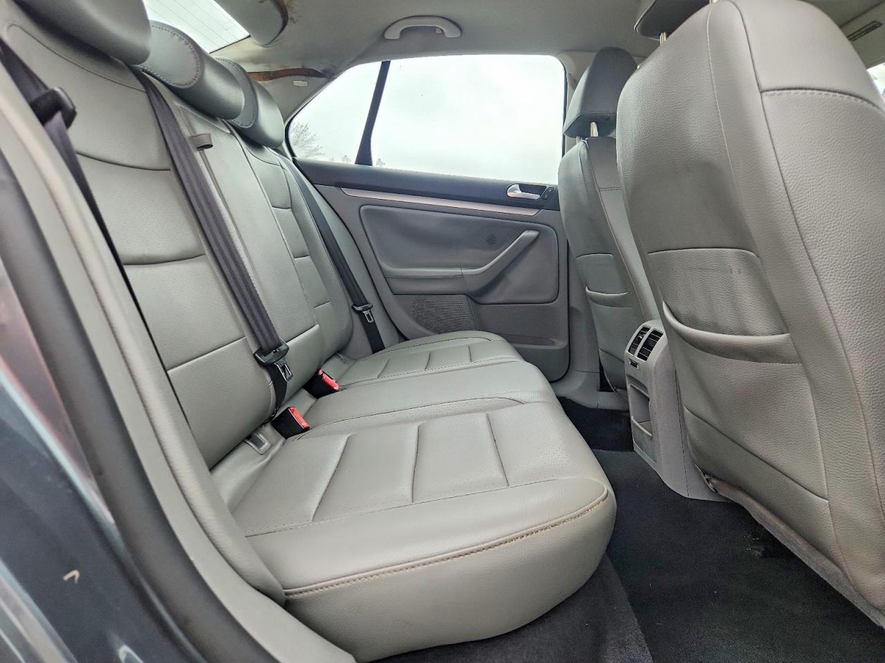 2007 Volkswagen Jetta Wolfsburg Серебряный vin: 3VWEG71KX7M181784