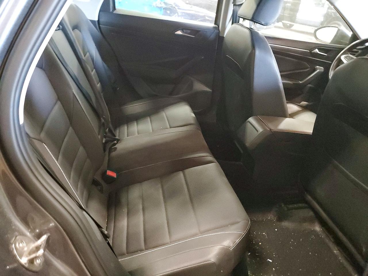 2024 Volkswagen Jetta Se Gray vin: 3VWEM7BU2RM039439