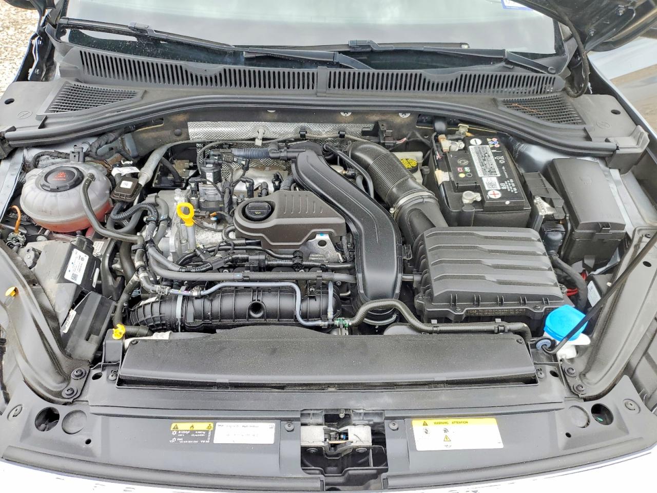 2022 Volkswagen Jetta Silver vin: 3VWEM7BU5NM003335