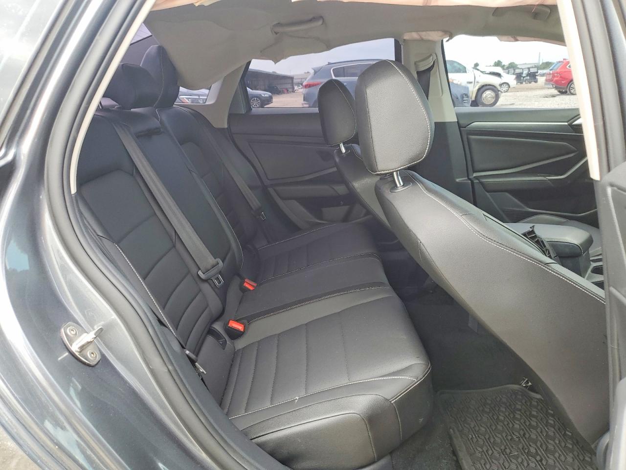 2022 Volkswagen Jetta Silver vin: 3VWEM7BU5NM003335