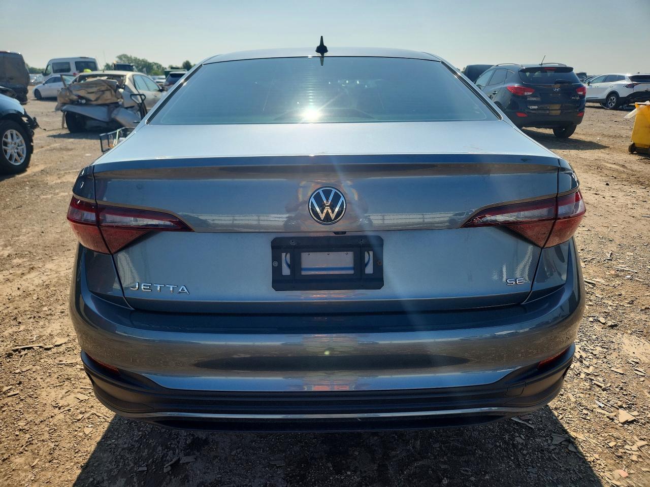 2022 Volkswagen Jetta Se Gray vin: 3VWEM7BU6NM003313