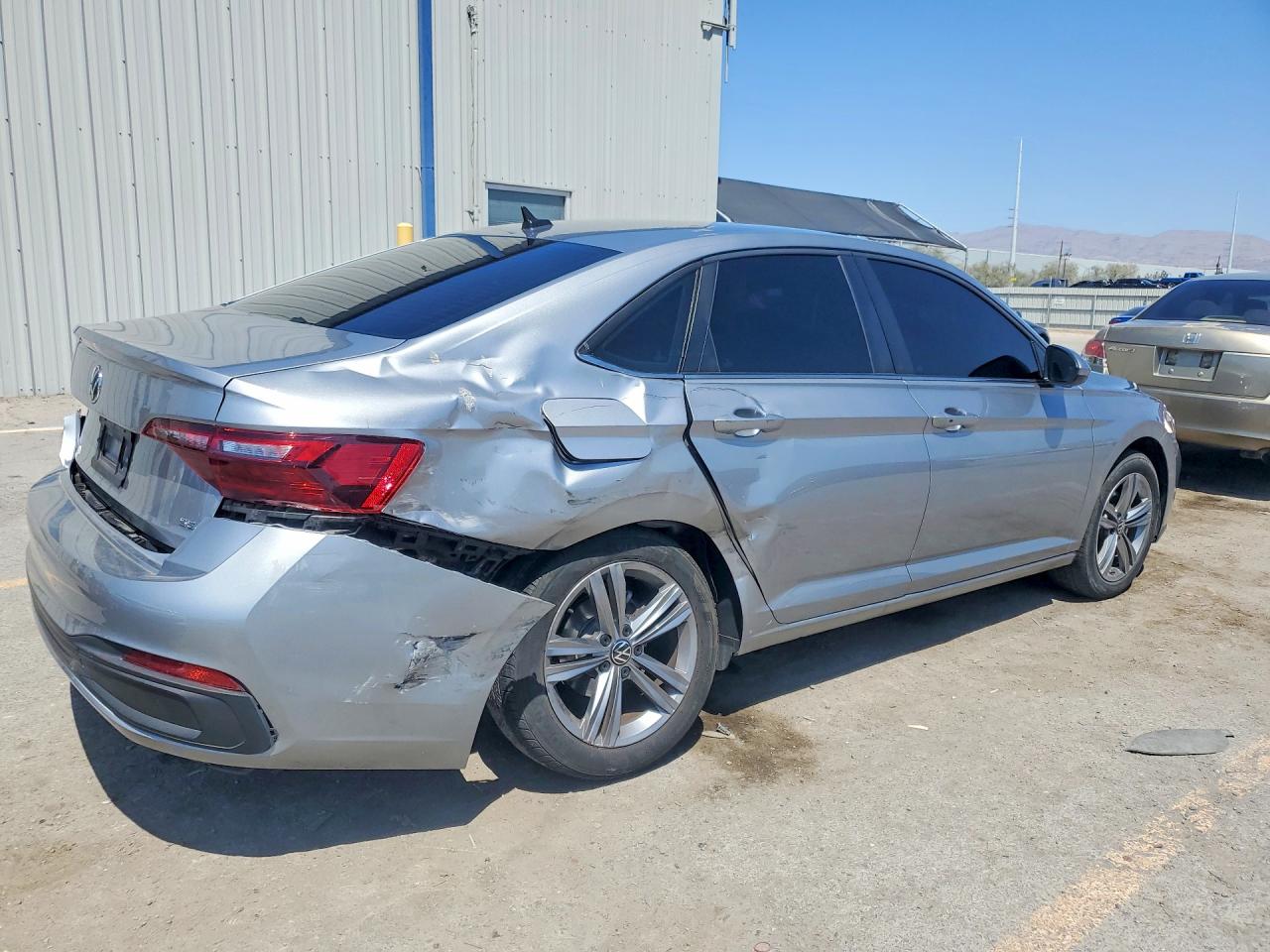 2024 Volkswagen Jetta Se Серебряный vin: 3VWEM7BU9RM049854