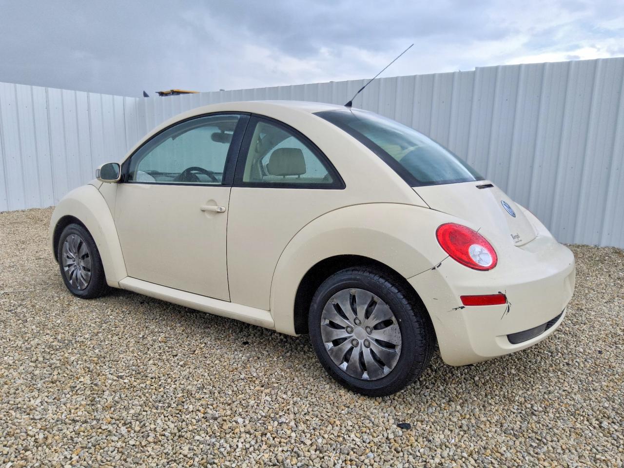 2007 Volkswagen New Beetle 2.5l Cream vin: 3VWEW31C97M518532